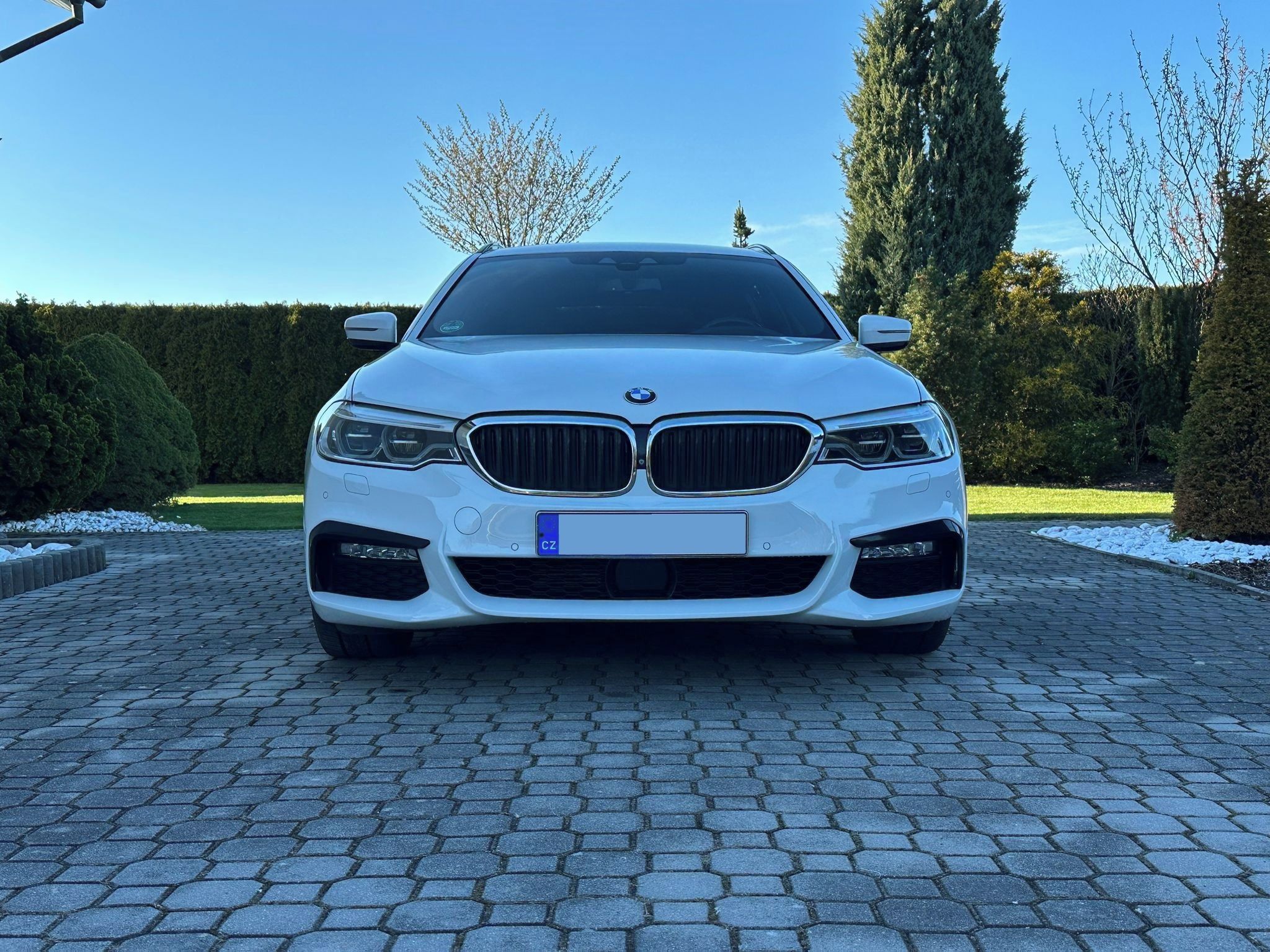 BMW Řada 5, BMW 530d xDrive Mpaket, Adapt. - fotka 2