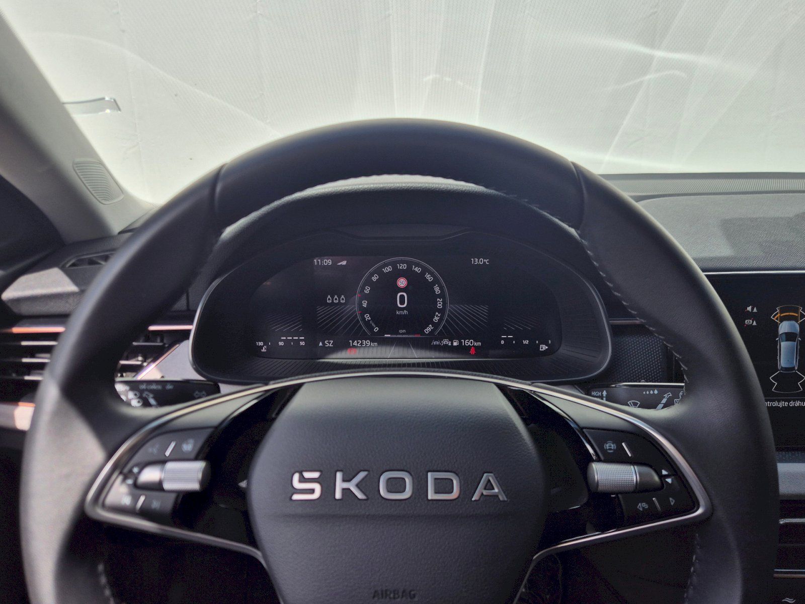 Škoda Scala, 1.0TSI 85kW Top Selection - fotka 6