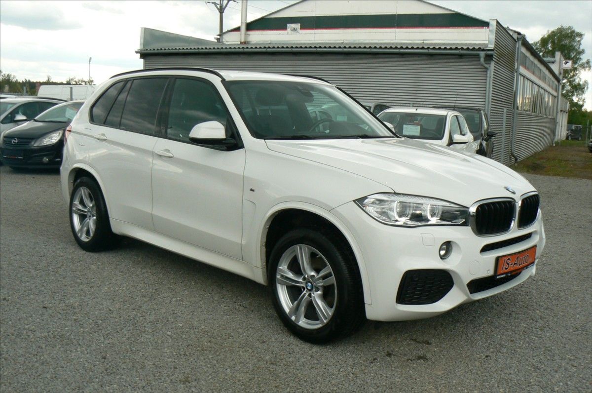 BMW X5, 2,0 X DRIVE 25D - fotka 2