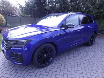 3.0 TDI 210 kW,R-LINE,07/2023