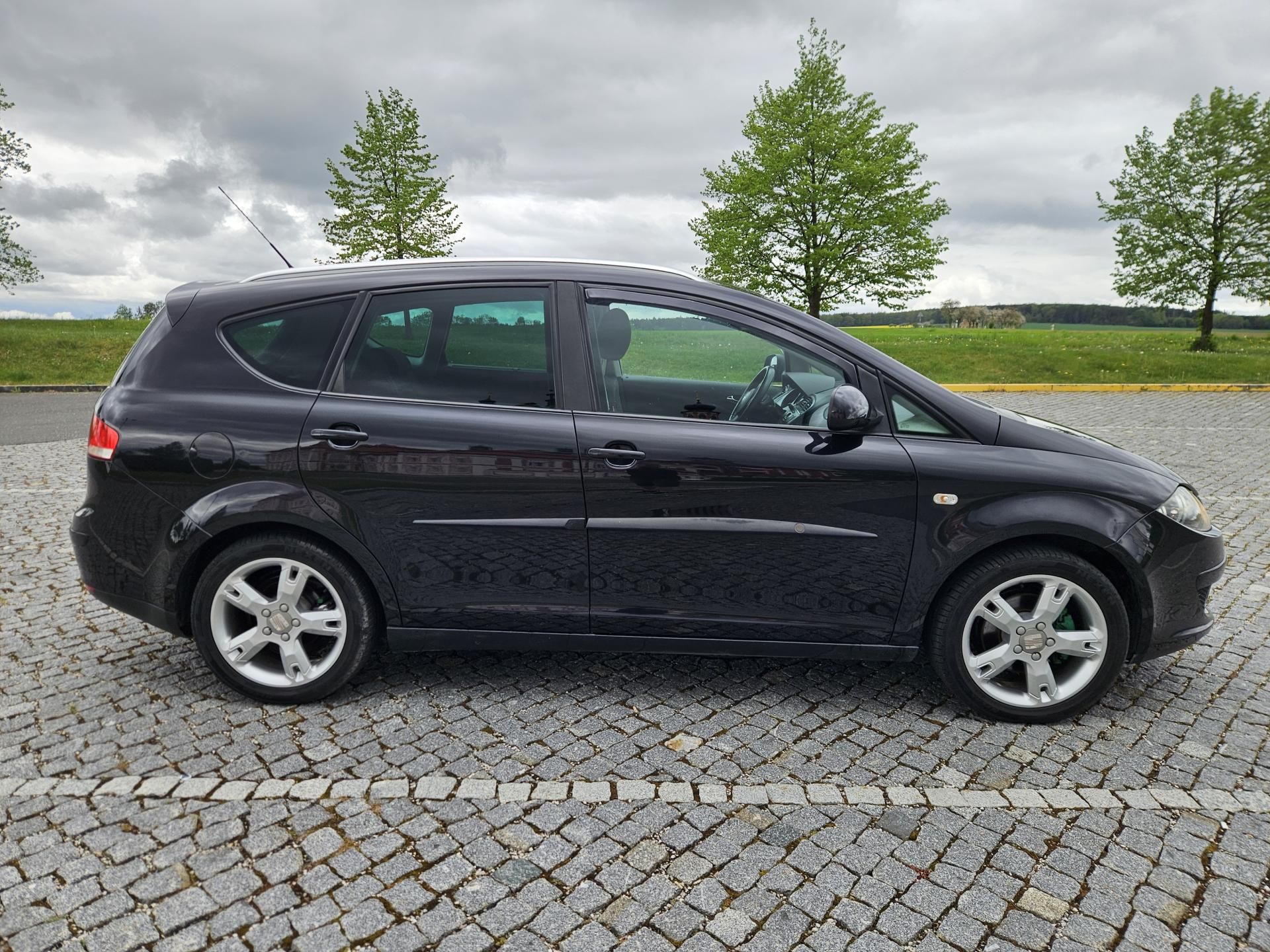 Seat Altea, 1.9TDI XL,VELMI PĚKNÁ, SPLÁTKY - fotka 6
