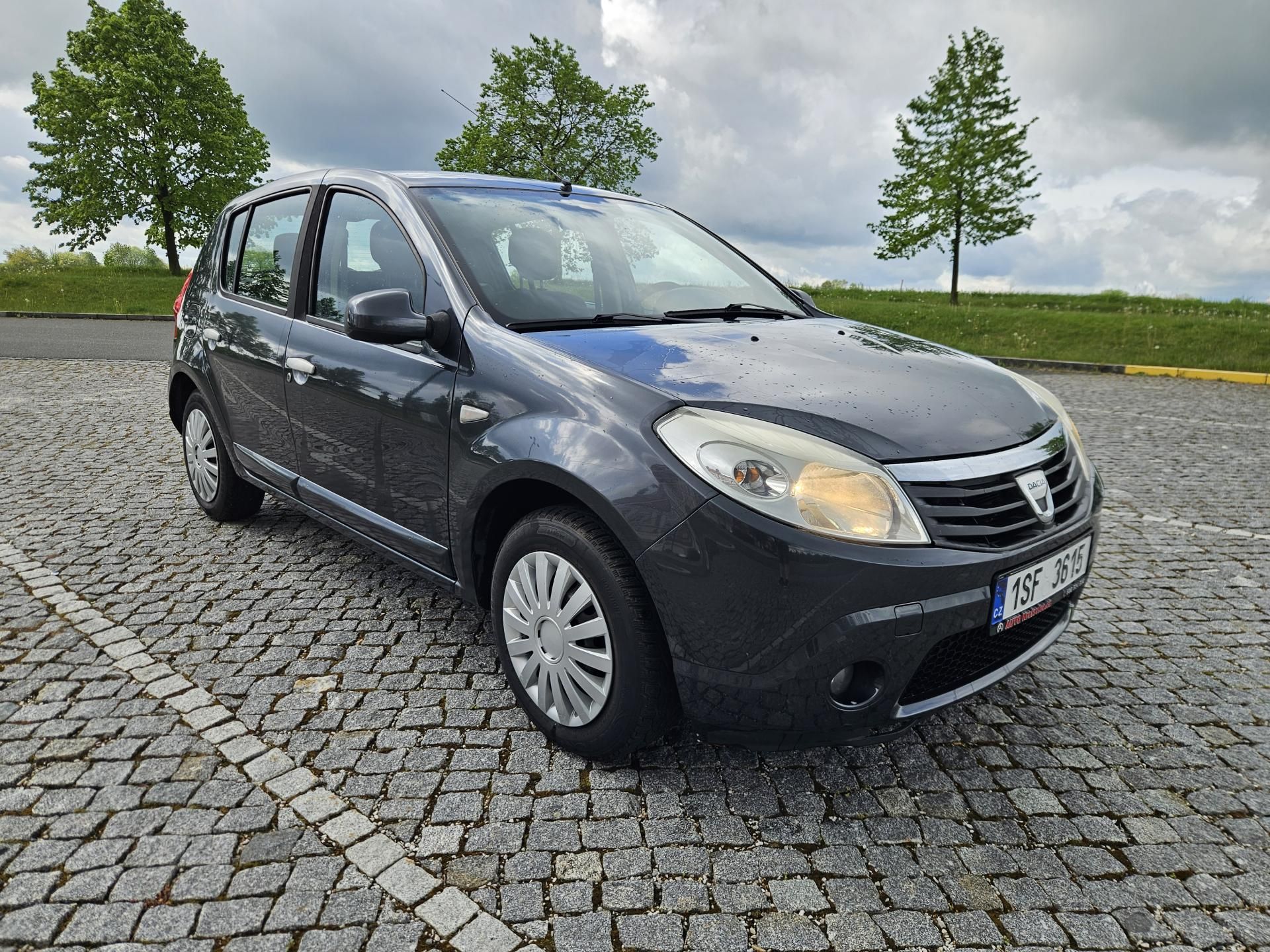 Dacia Sandero, 1.6 16v, PĚKNÝ STAV,  SPLÁTKY - fotka 4