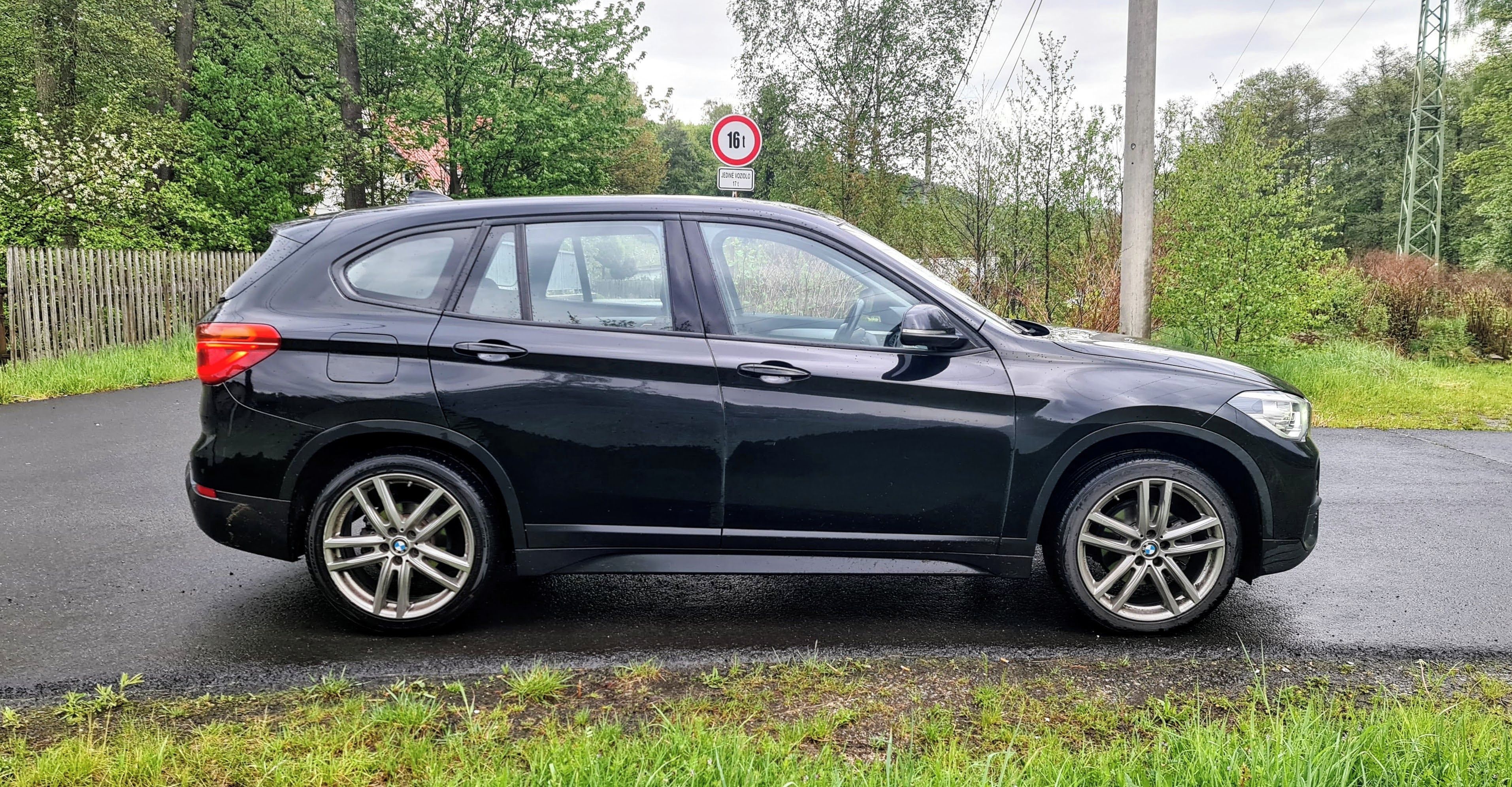 BMW X1, xDrive18d 110kW Automat 8st. - fotka 5