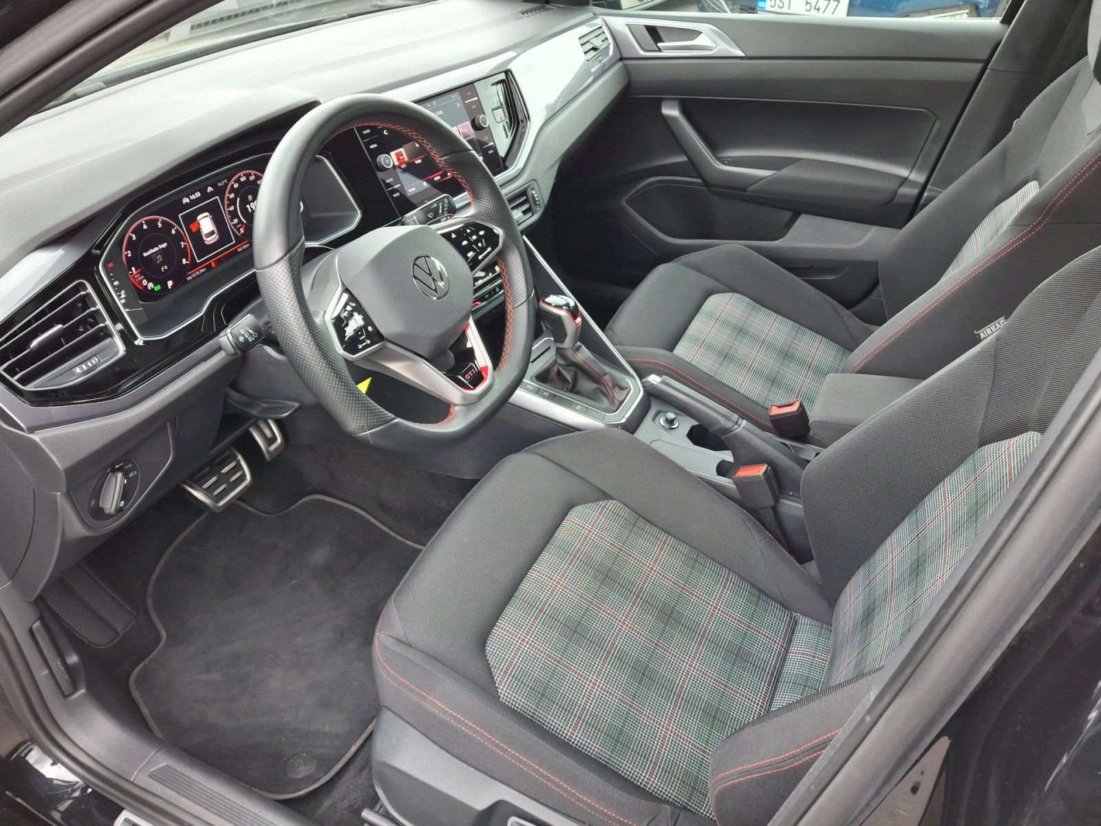 Volkswagen Polo, GTI DSG 2,0TSi 152kW - fotka 6