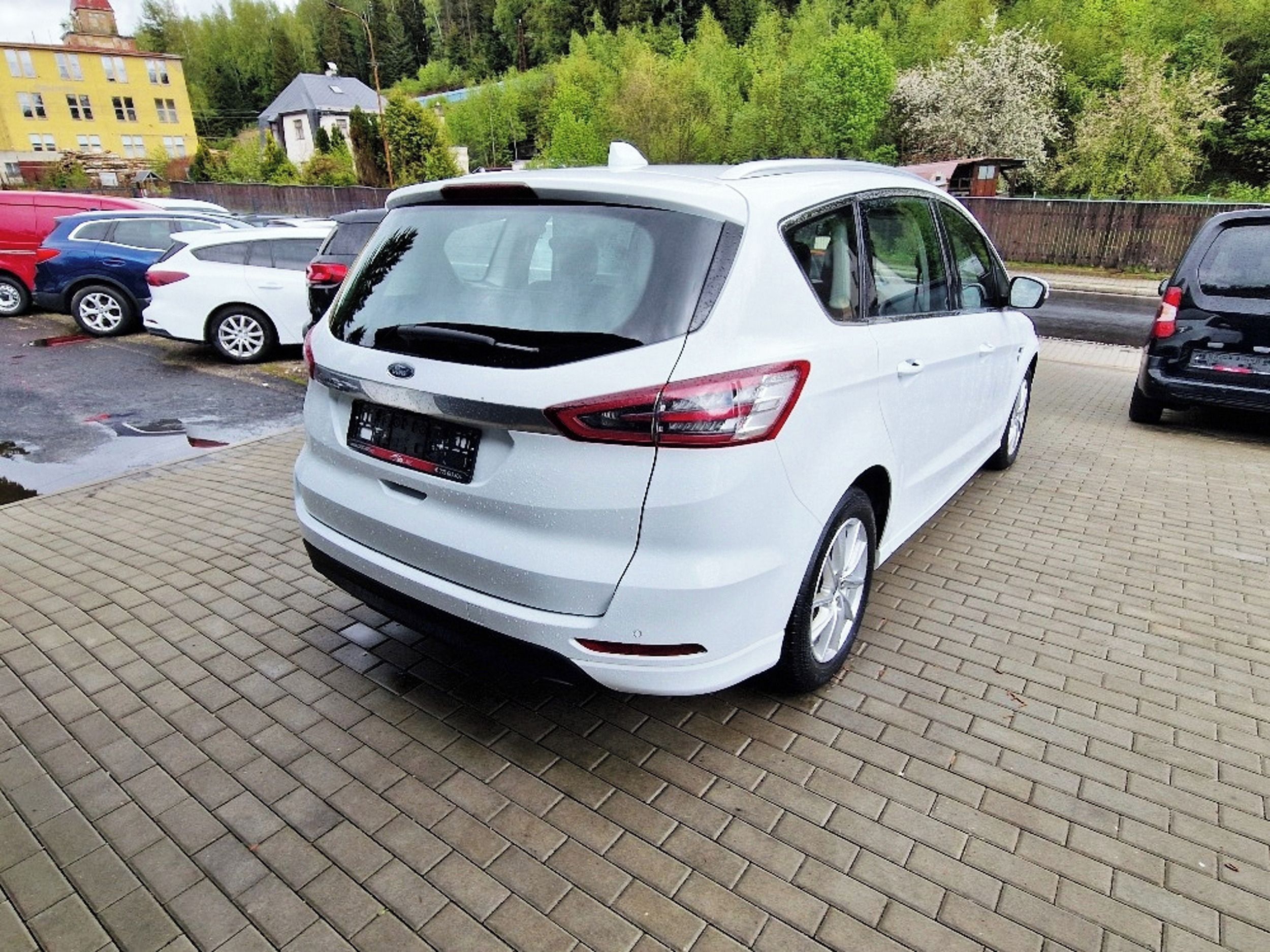 Ford S-MAX, 2.0 TDCi (110 kW), TITANIUM - fotka 4