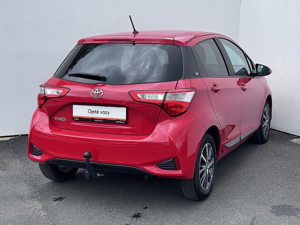 Toyota Yaris, Active Trend 1.5 VVT-ie 82 kW - fotka 2