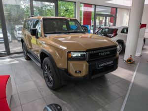 Toyota Land Cruiser, Executive Skyview 4×4 2.8L Die