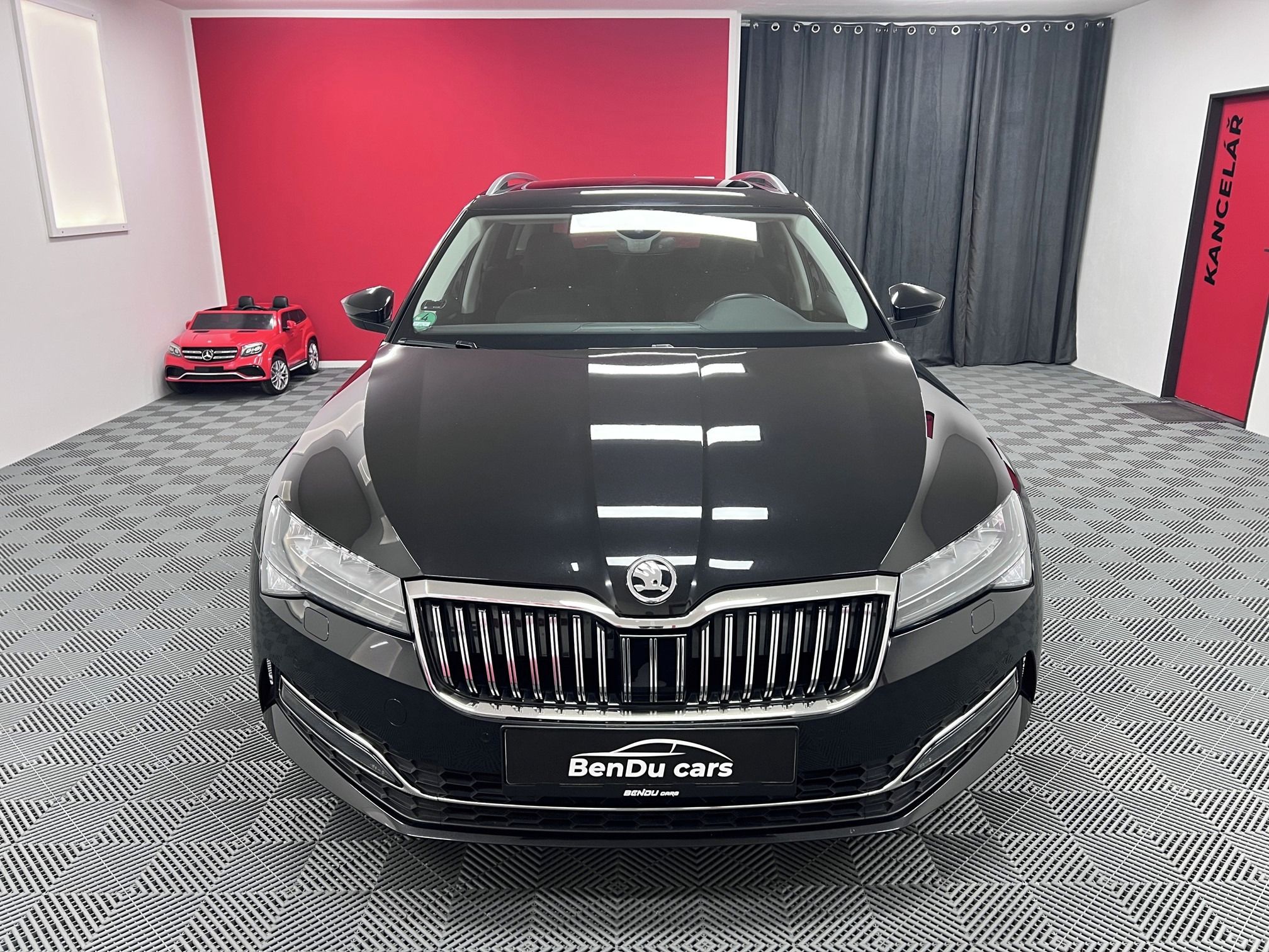 Škoda Superb, 2.0 TSI 140 kW Style Servis - fotka 2