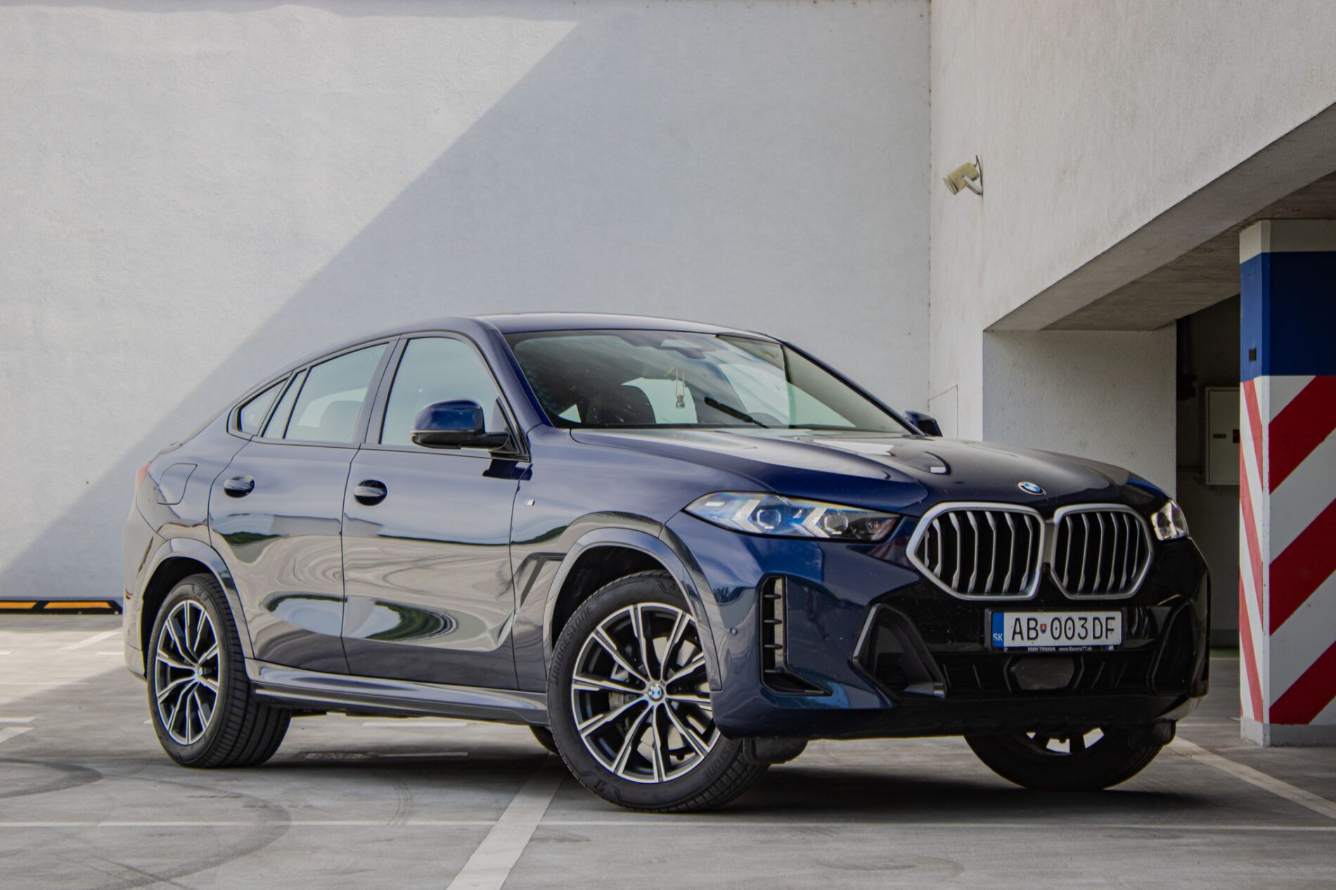 BMW X6 - fotka 4