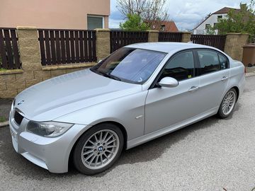 BMW 325i, první majitelka