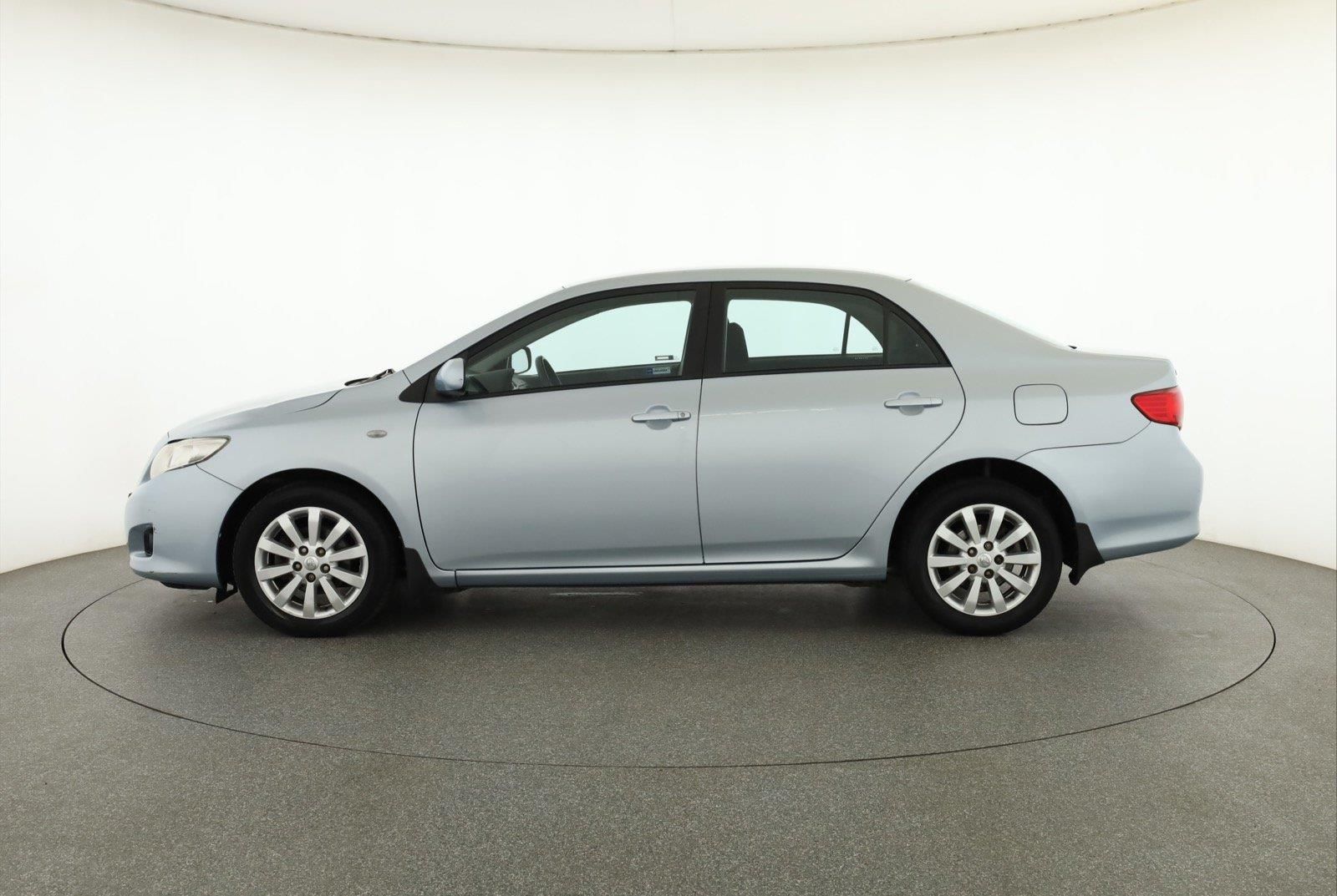 Toyota Corolla, 1.6 Valvematic, Klima - fotka 3