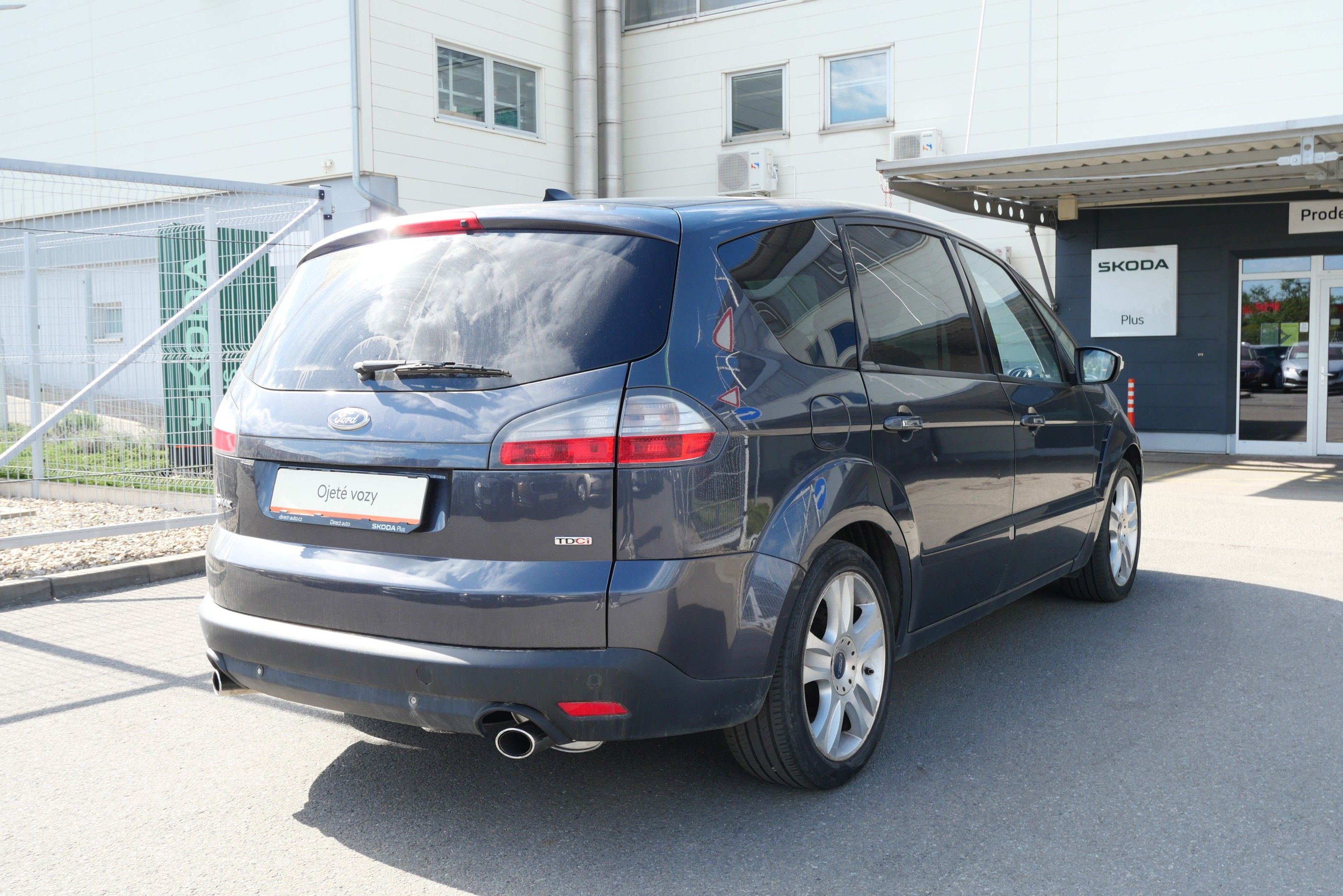 Ford S-MAX, 2.2 TDCi 129 kW Titanium - fotka 2