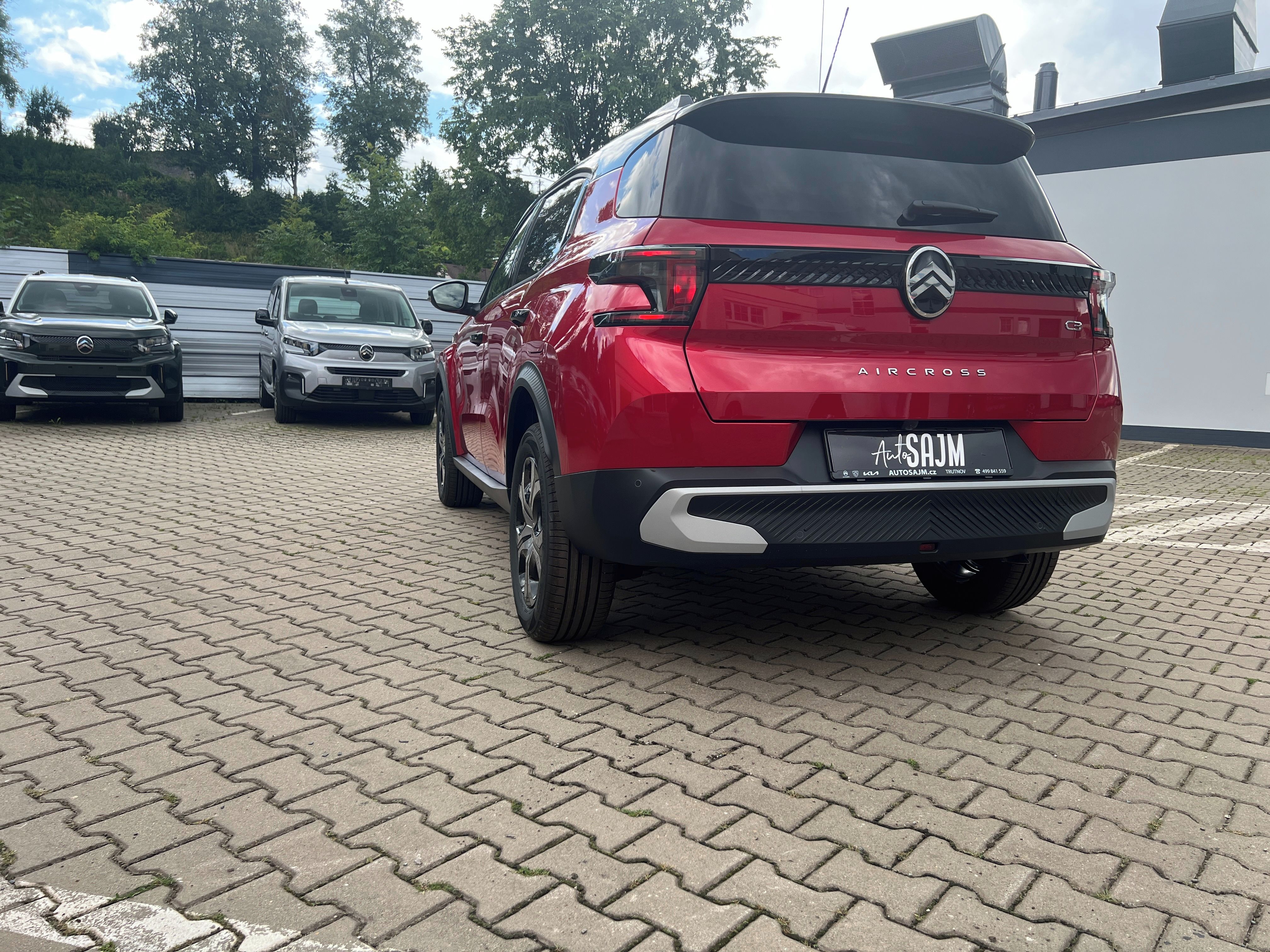 Citroën C3 Aircross, C3 AIRCROSS PLUS 1.2 červená - fotka 5