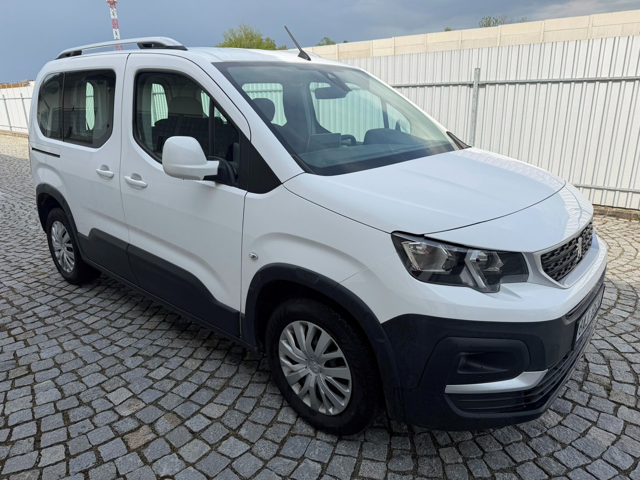 Peugeot Rifter, 1.2 PureTech 81 kW Active Plus - fotka 2