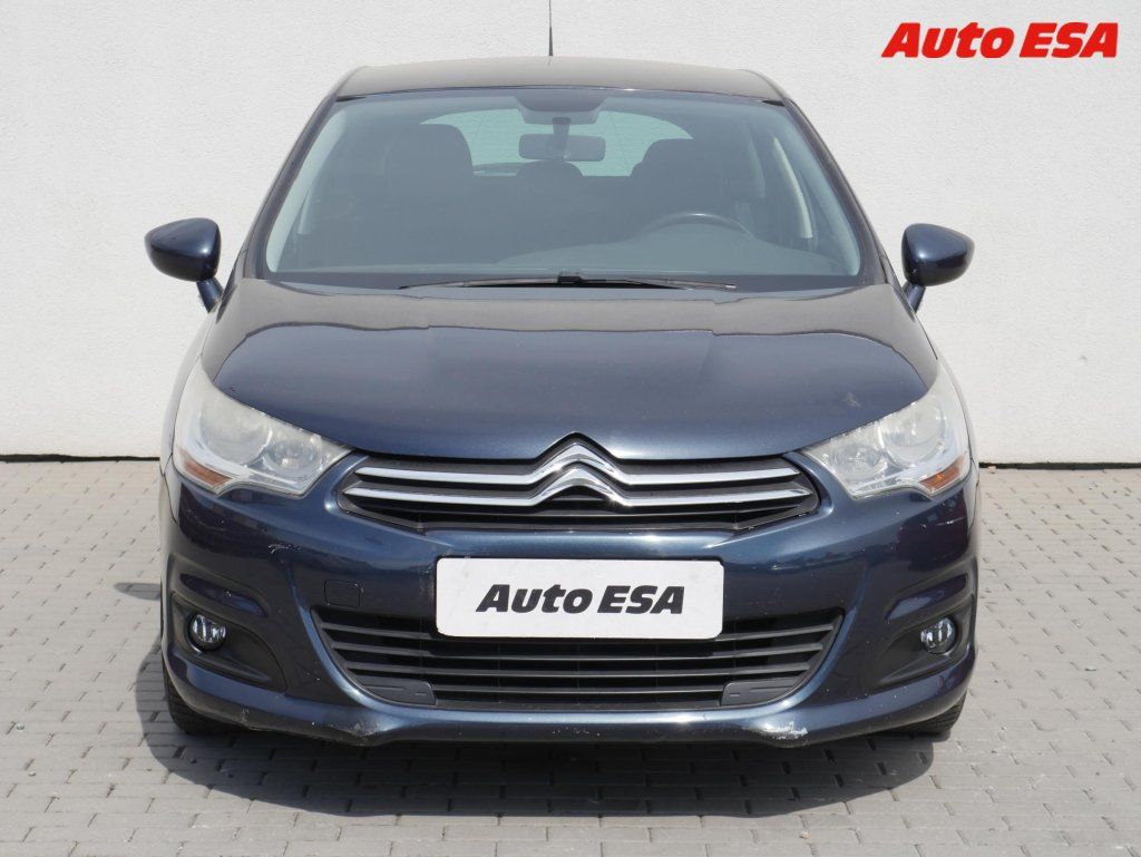 Citroën C4, 1.6  i,ČR,AC,temp - fotka 2