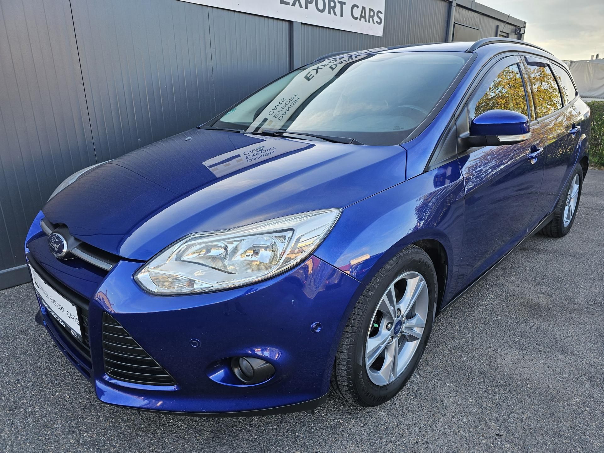 Ford Focus, 1.0 92kW,VÝHŘEV,SENZORY,SERVIS - fotka 3