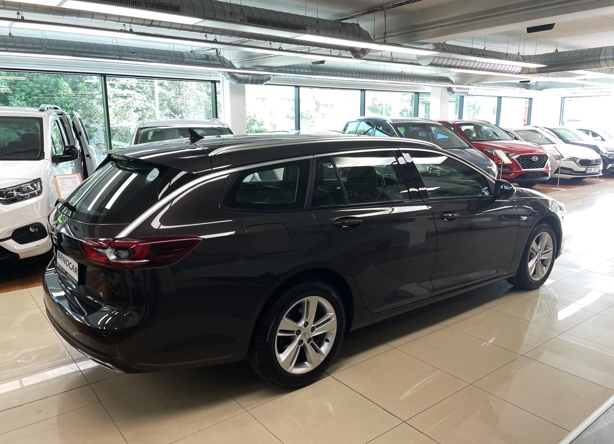 Opel Insignia, ST 2,0CDTi 128kW 4X4, ČR - fotka 6