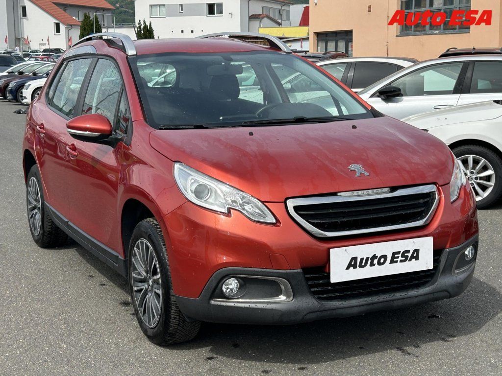 Peugeot 2008, 1.2PT,AC,park.asist
