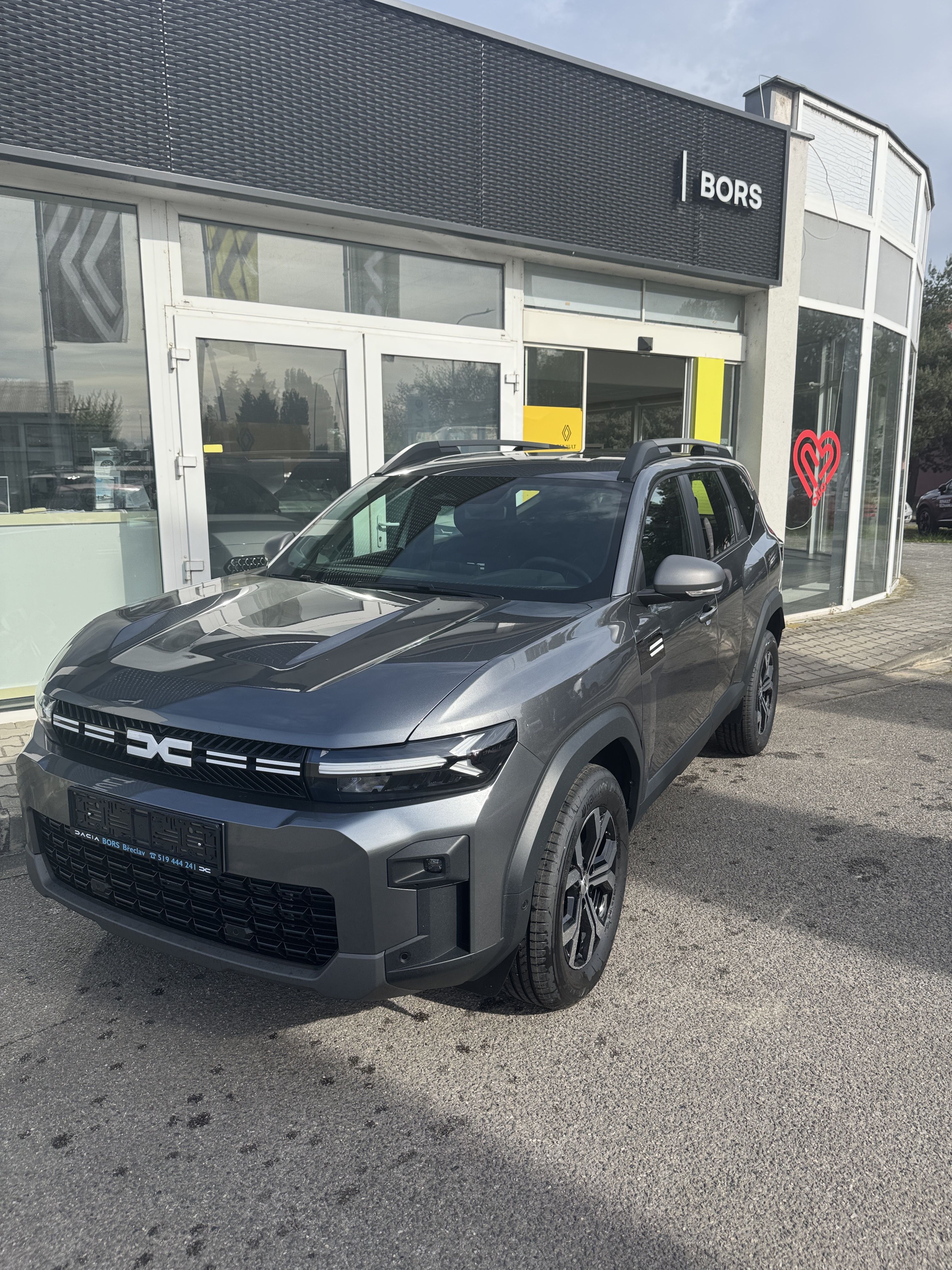 Dacia Bigster, Expression hybrid 155