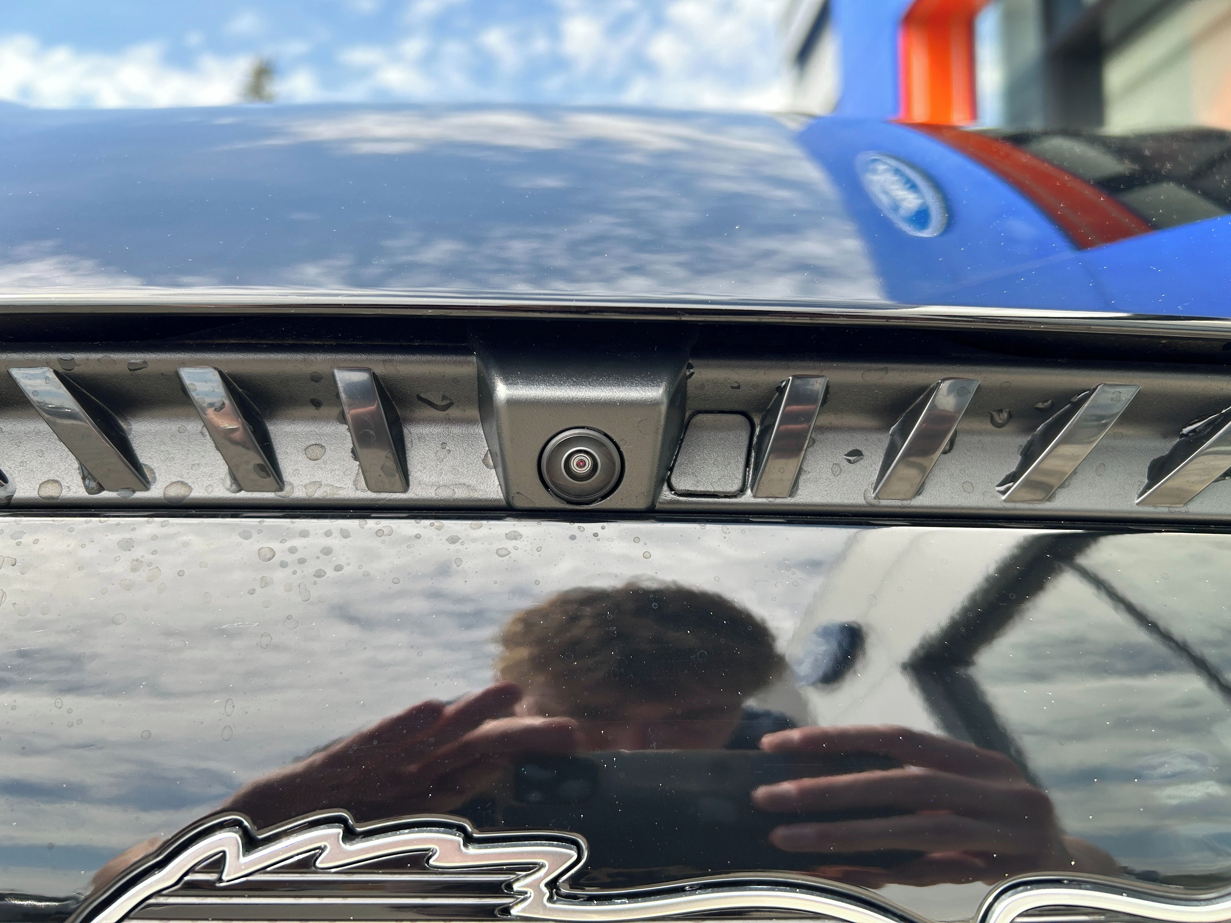 Ford Mustang Mach-E, 73 kWh  DOJEZD (197 kW/268 k) - fotka 3
