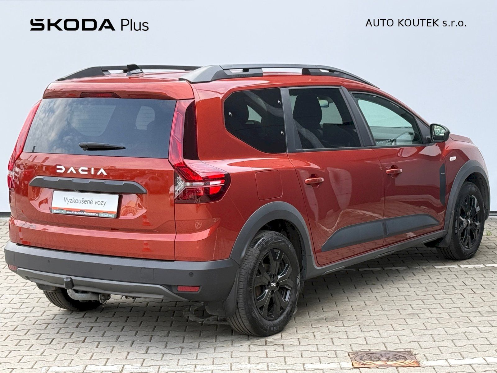 Dacia Jogger, 1.0 Xtreme 81kW/110PS 7 Míst - fotka 2