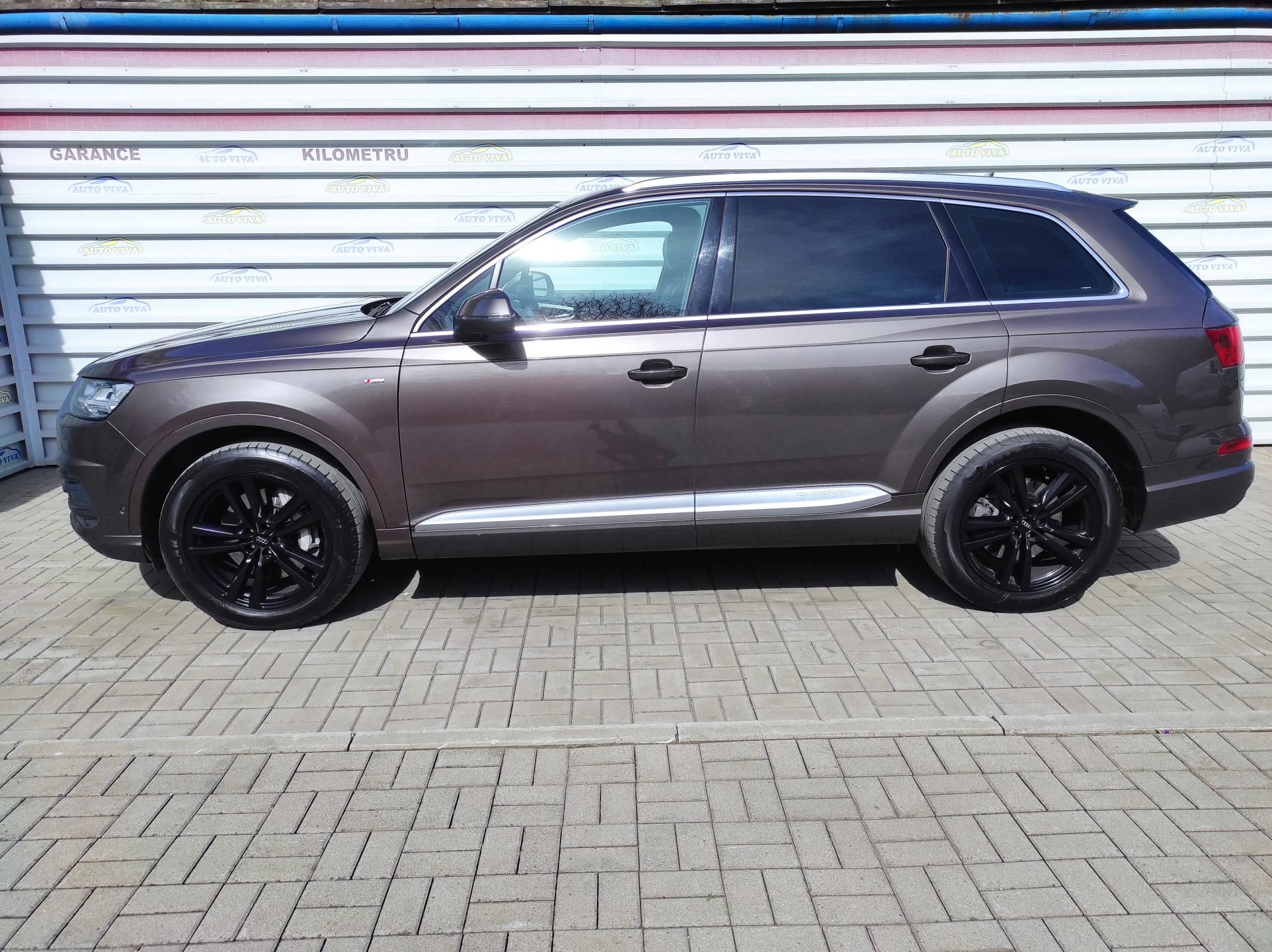 Audi Q7, 3,0TDi 4x4,Sline,7 míst,Tažné - fotka 5