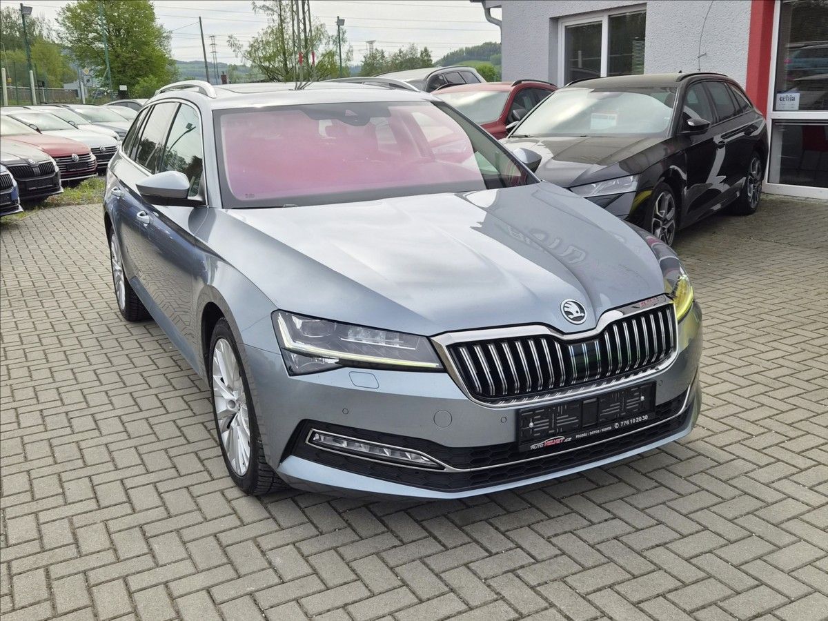 Škoda Superb, 1,5 TSi STYLE+ *MATRIX*VIRTUAL - fotka 4