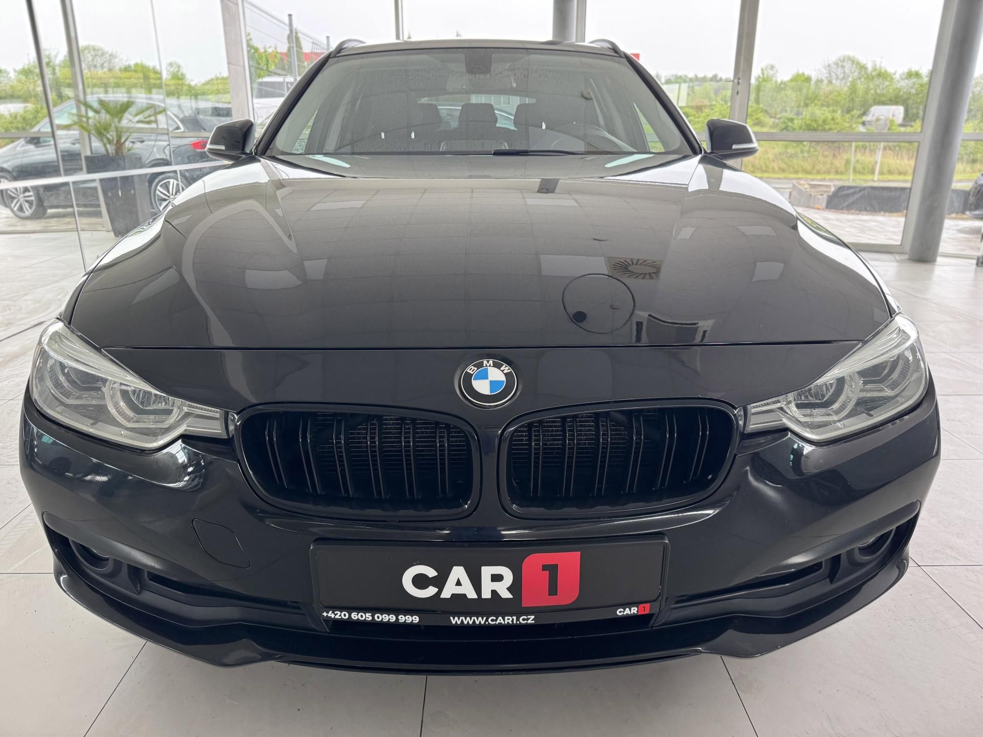 BMW Řada 3, 320d 140kW*AUT*LED*Nav*El.Kufr - fotka 3