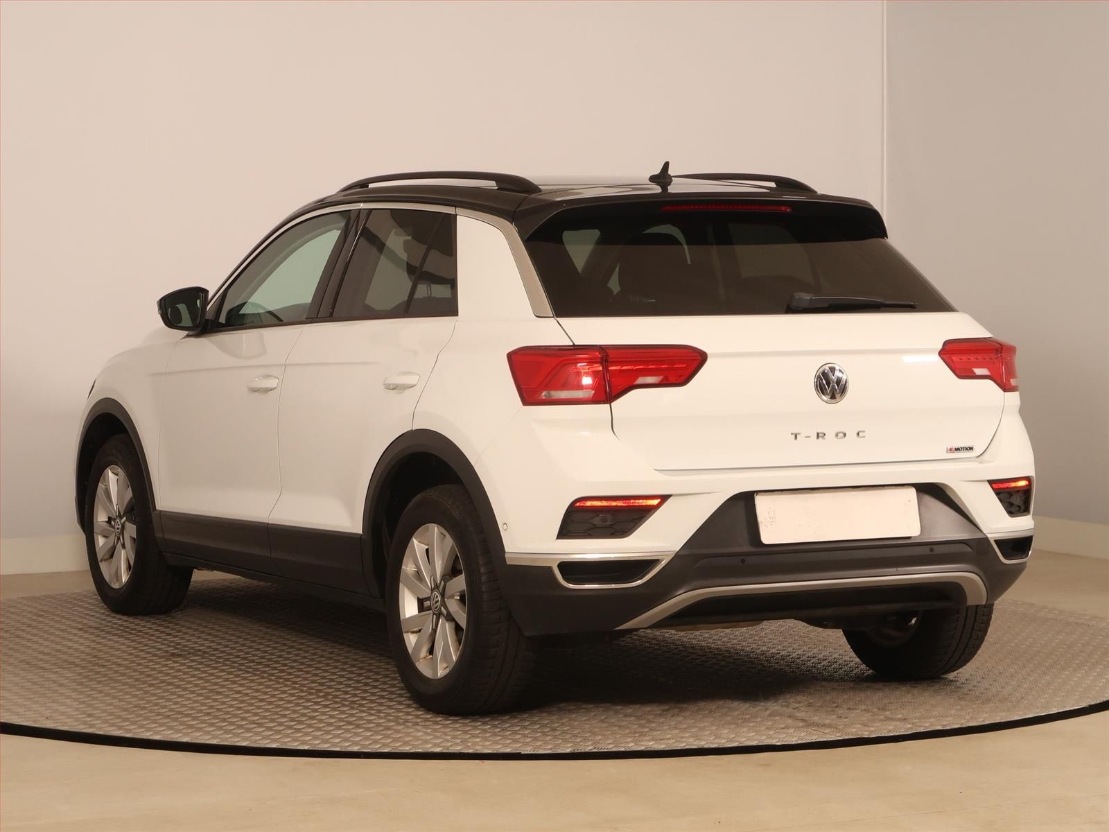 Volkswagen T-Roc, 2.0 TDI 4Motion, 4X4, Automat - fotka 4