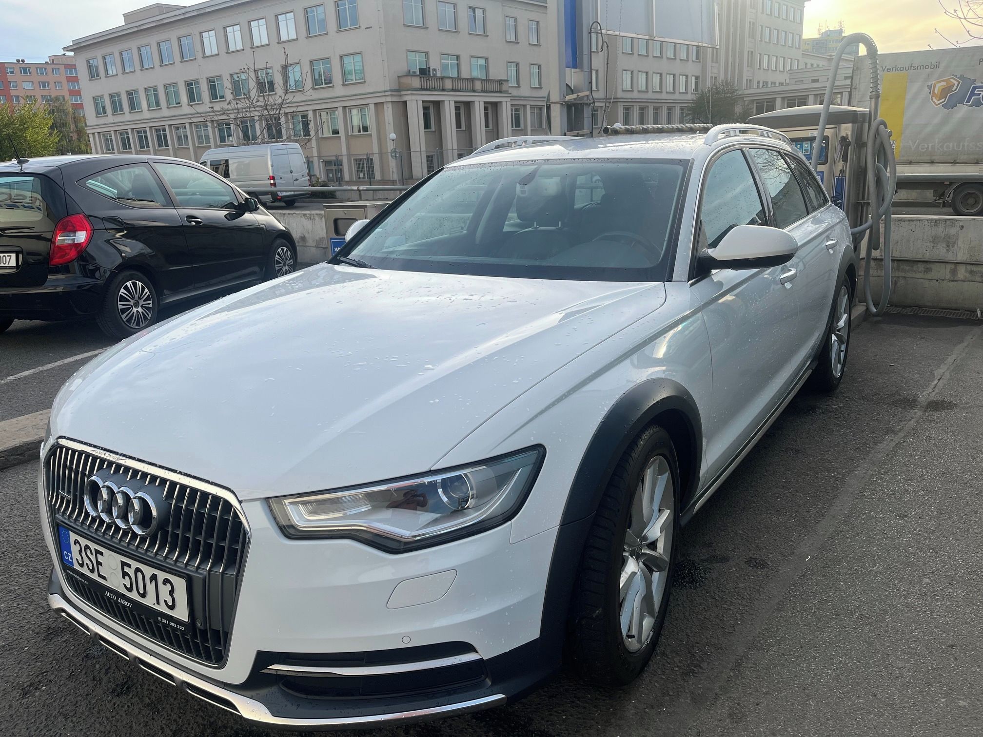 Audi A6 allroad, 3.0 TDI 190kW Quattro - fotka 2