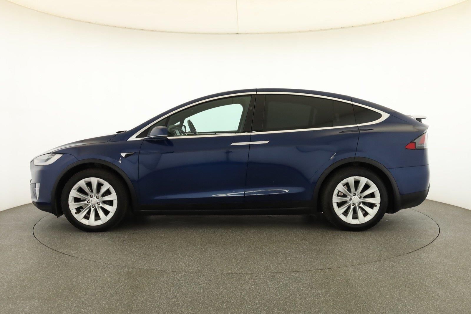 Tesla Model X, 100D, 4X4, Automat, ČR,1.maj - fotka 3