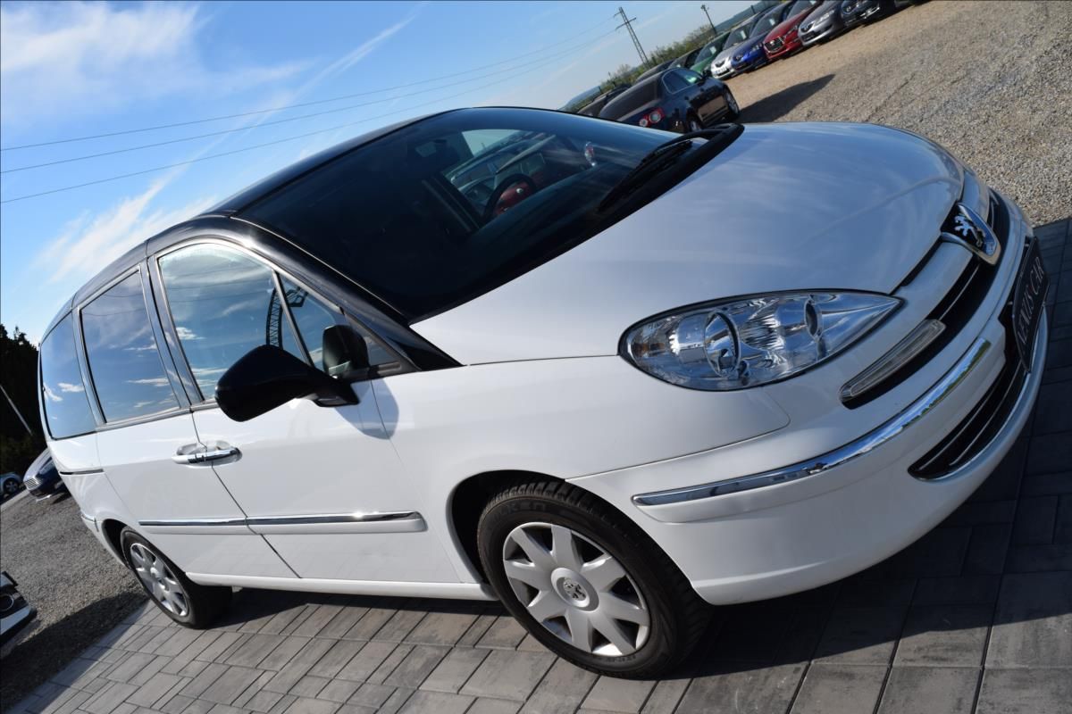 Peugeot 807, 2,0 HDI 100KW 7MÍST PO STK - fotka 4