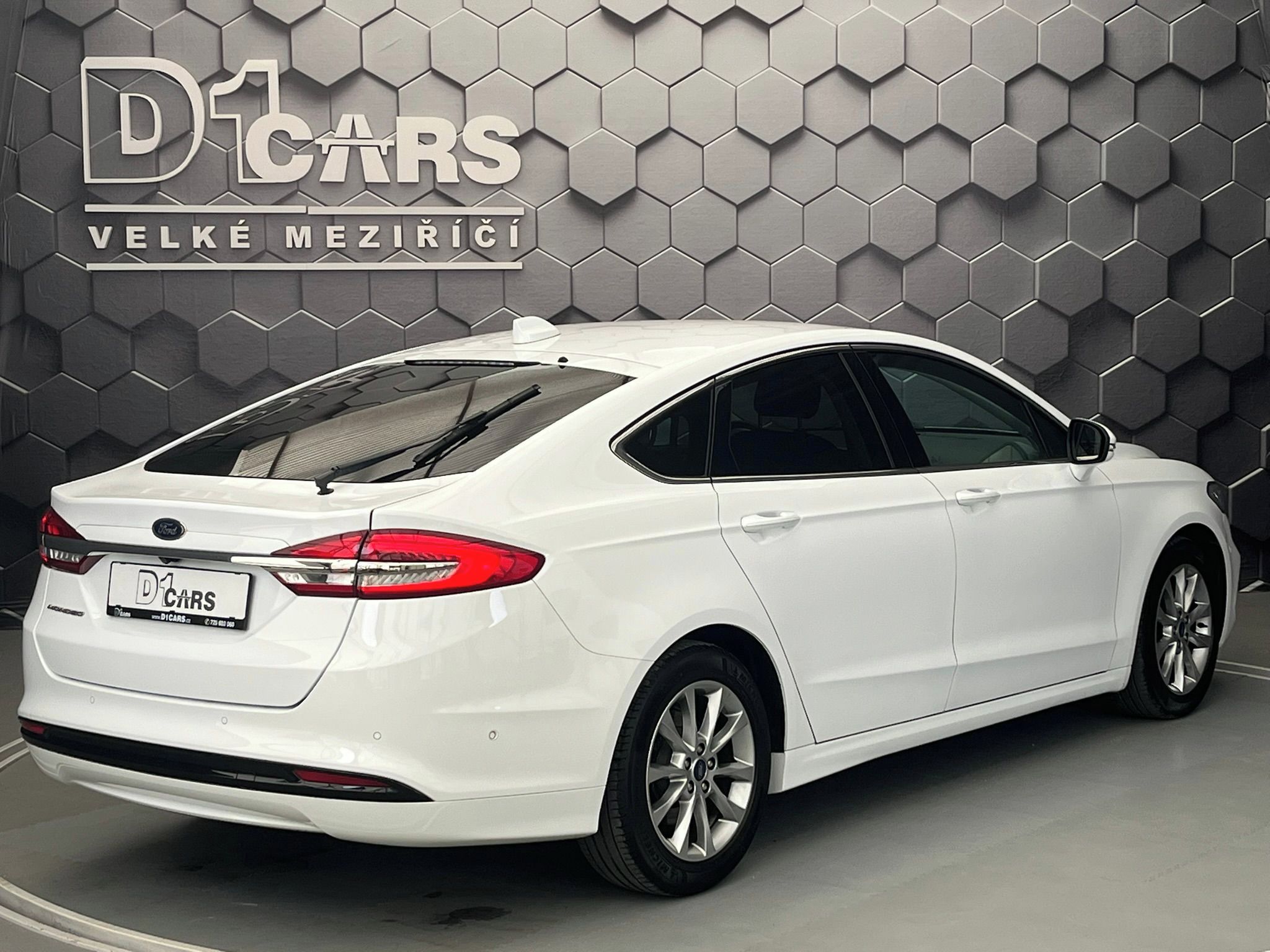 Ford Mondeo, 2,0 Titanium LED Dynamic - fotka 5