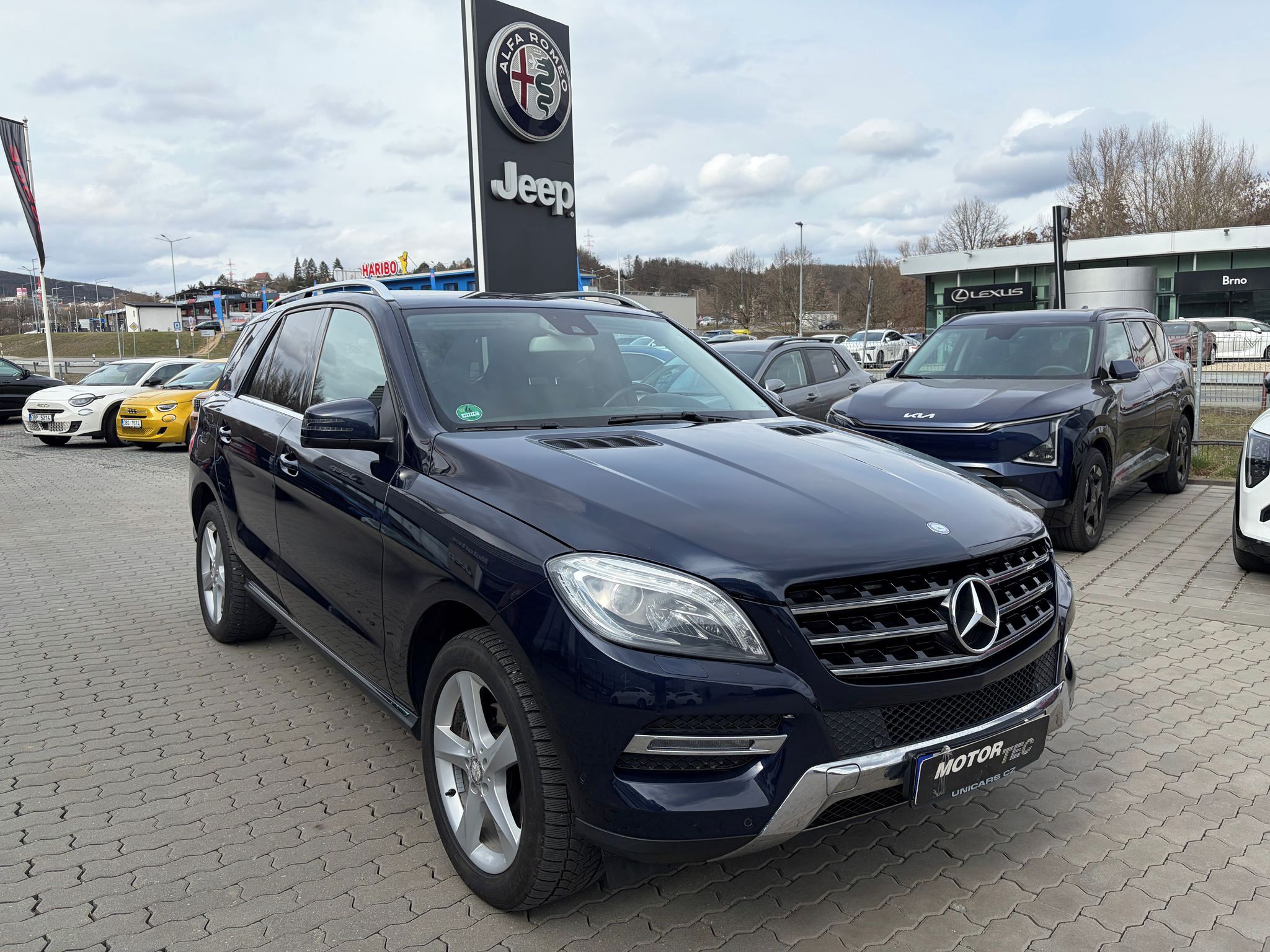 Mercedes-Benz Třídy M - fotka 2