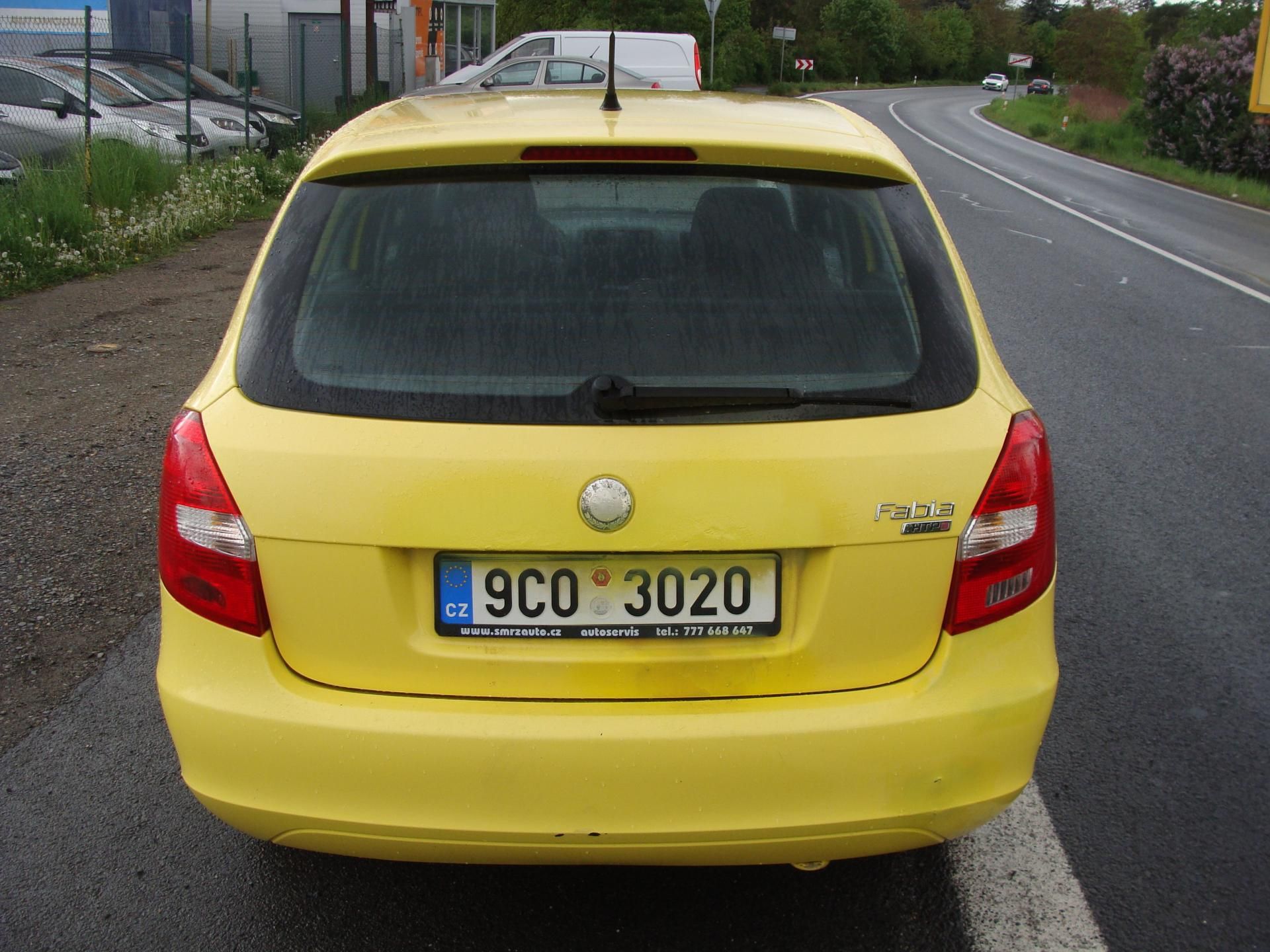 Škoda Fabia, 1.2 HTp, 51 kW, klima - fotka 4