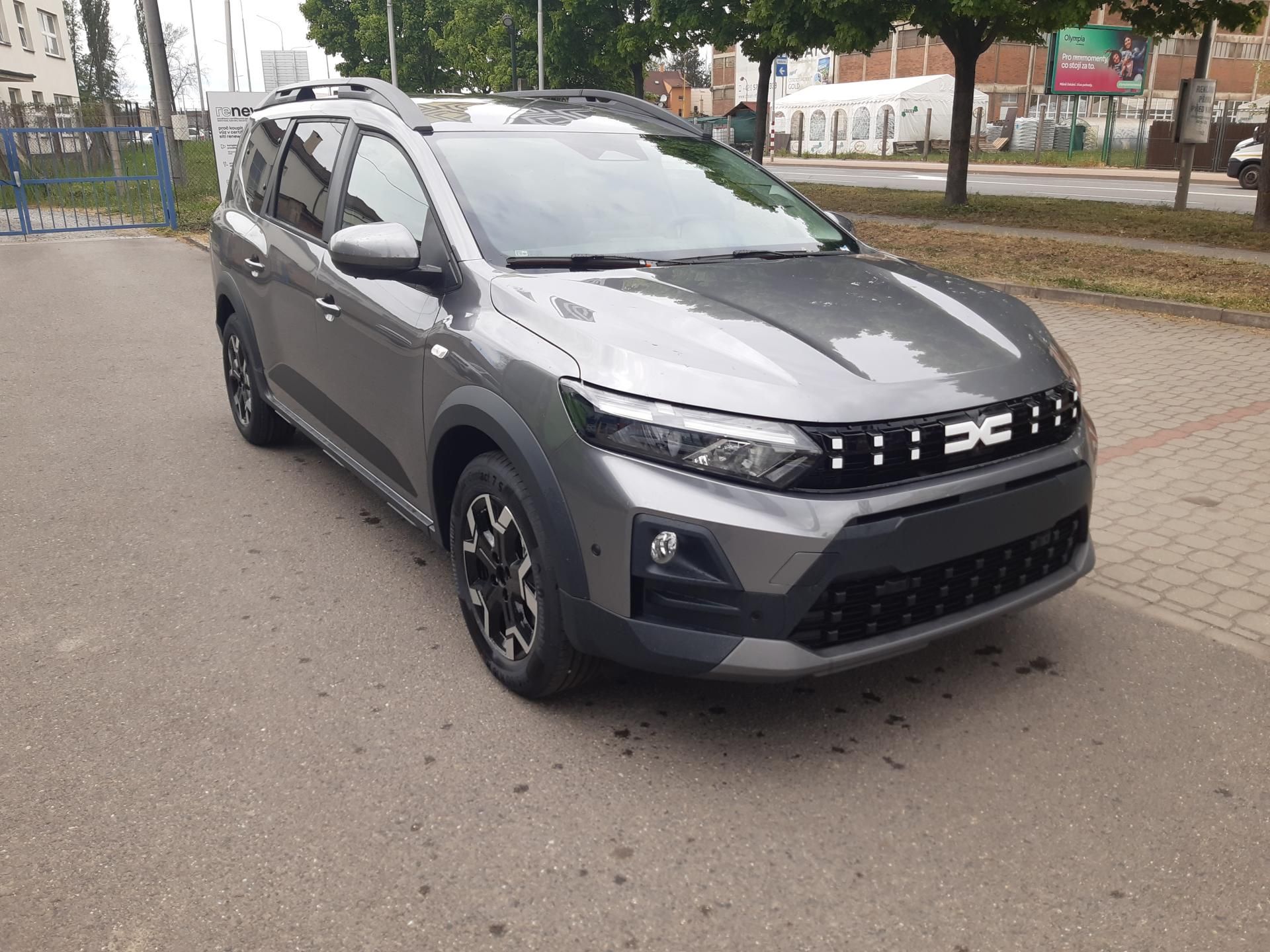 Dacia Jogger, Journey hybrid 155 7 míst - fotka 2