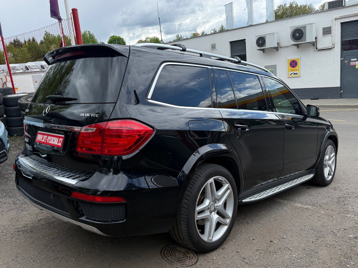 Mercedes-Benz GL, 350CDi AMG 4Matic 7.Míst - fotka 4