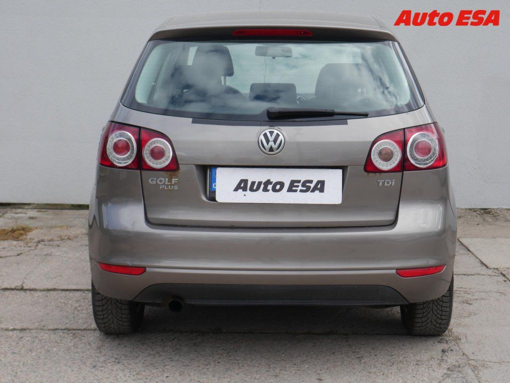 Volkswagen Golf Plus, 1.6 TDi,ČR,autoAC,temp - fotka 5