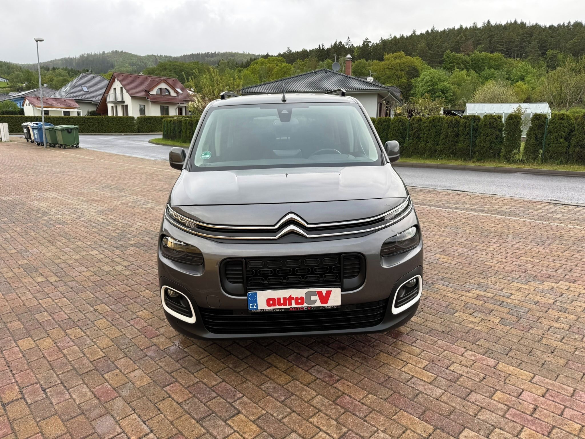 Citroën Berlingo, FEEL XL 1.5 HDI 96kW 7 MÍST - fotka 4