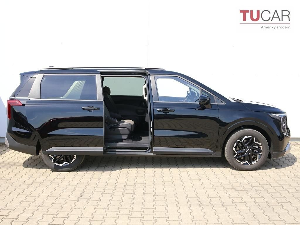 Kia Carnival, 2.2 Diesel Automat 6+3 místa - fotka 4