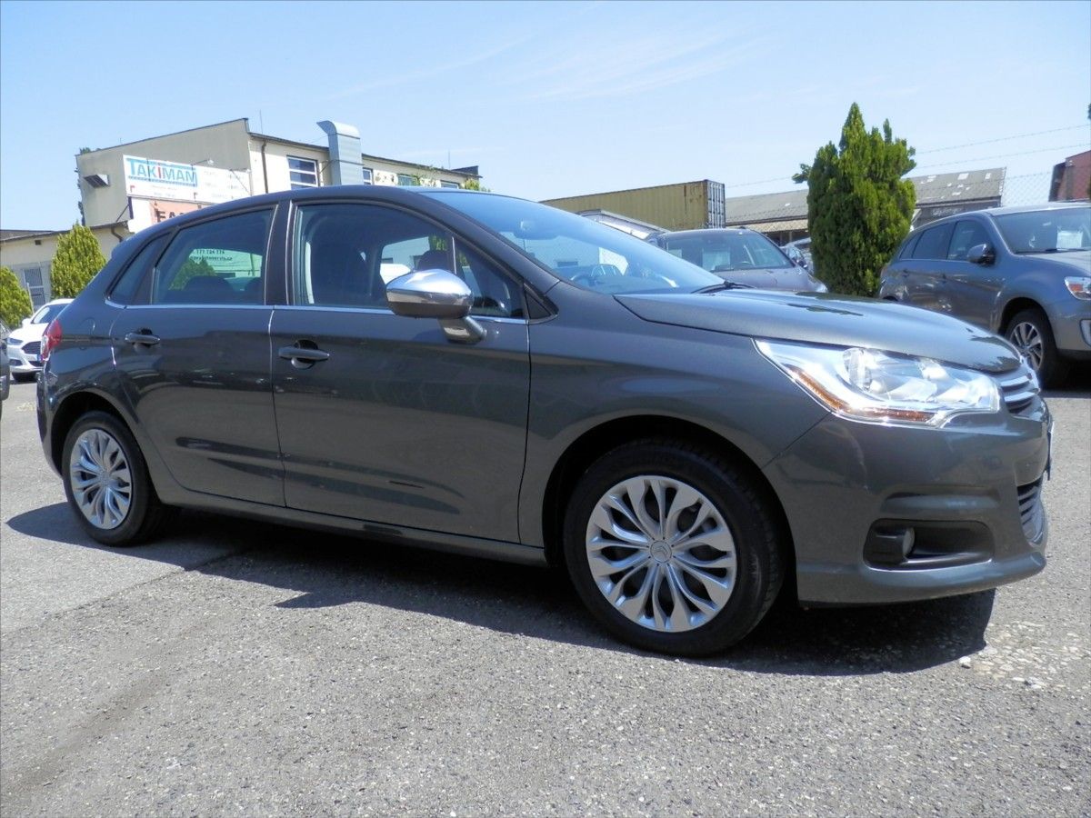 Citroën C4, 1,2 PT 96kW Pure Tech  VÝBAVA! - fotka 4