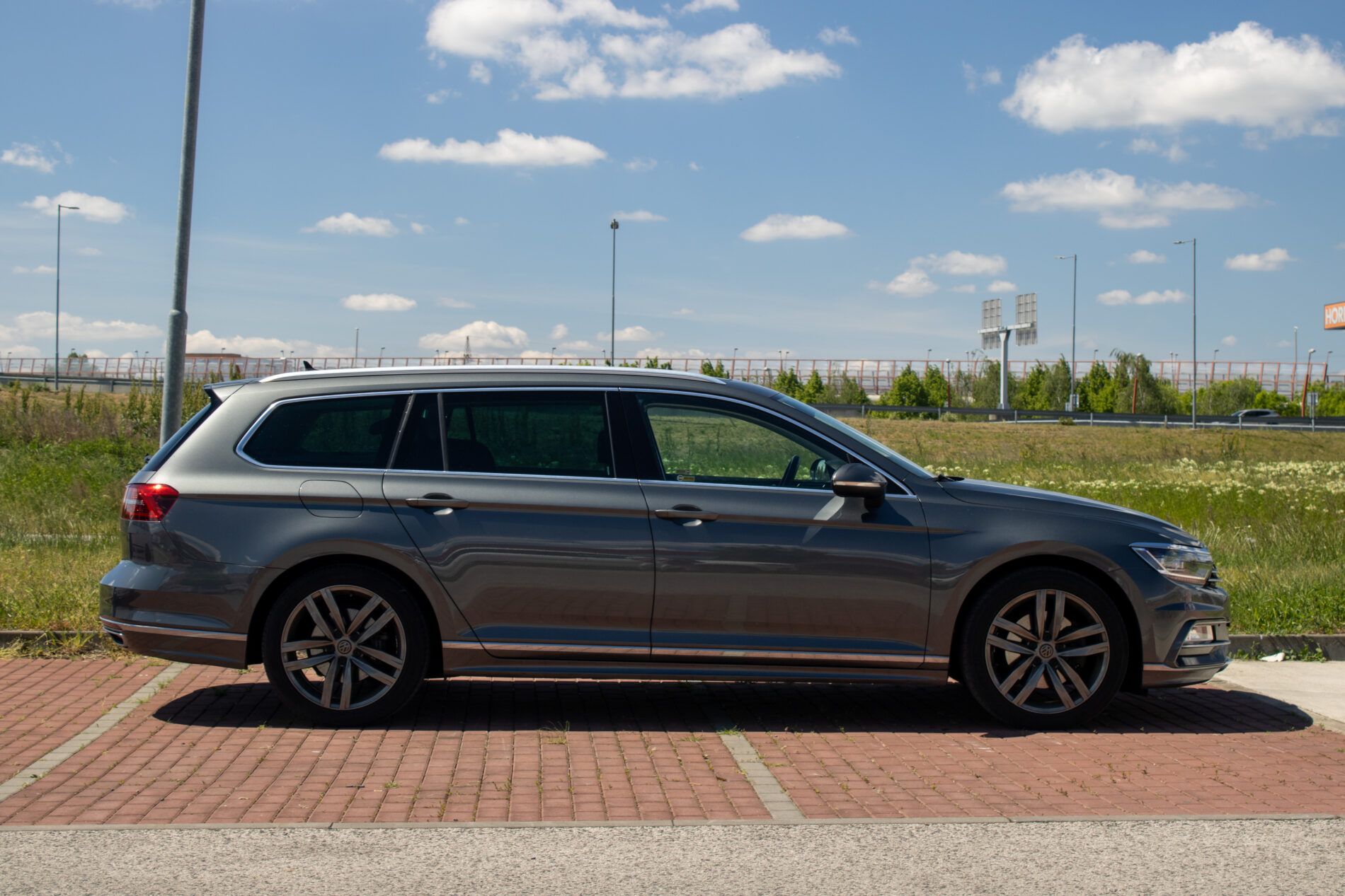 Volkswagen Passat Variant - fotka 4