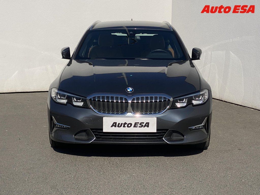 BMW Řada 3, 3.0 D 330d,AT,kůže,LED - fotka 2