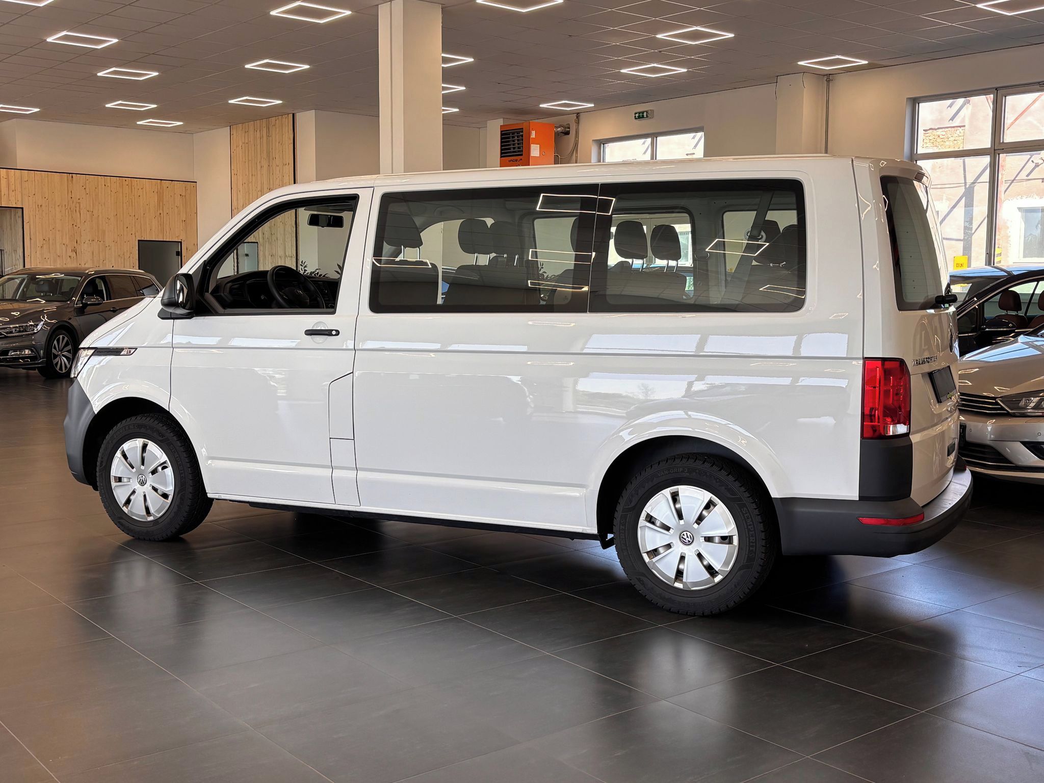 Volkswagen Transporter, 81 kW 89 tis.km 9 míst TOP - fotka 5