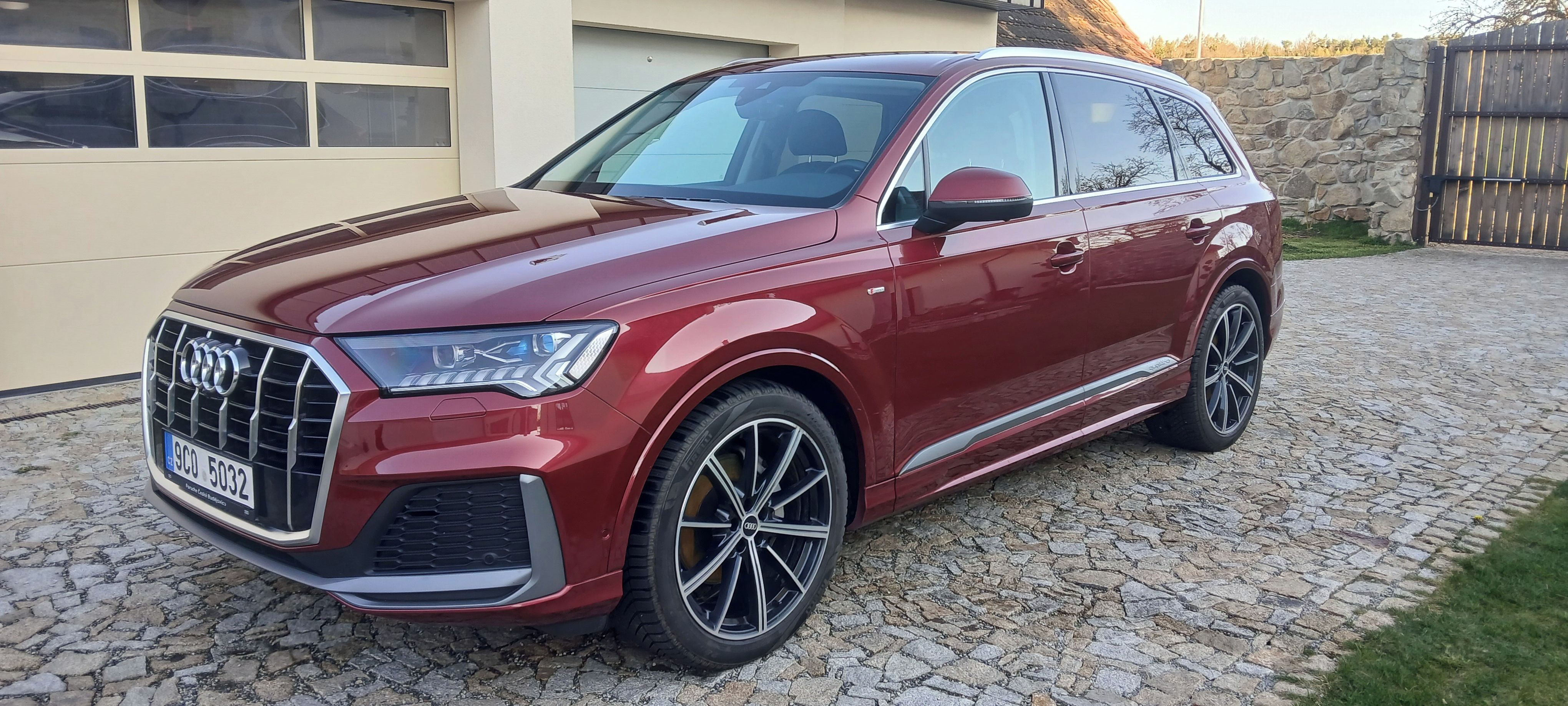 Audi Q7, 50 TDI - full vybava