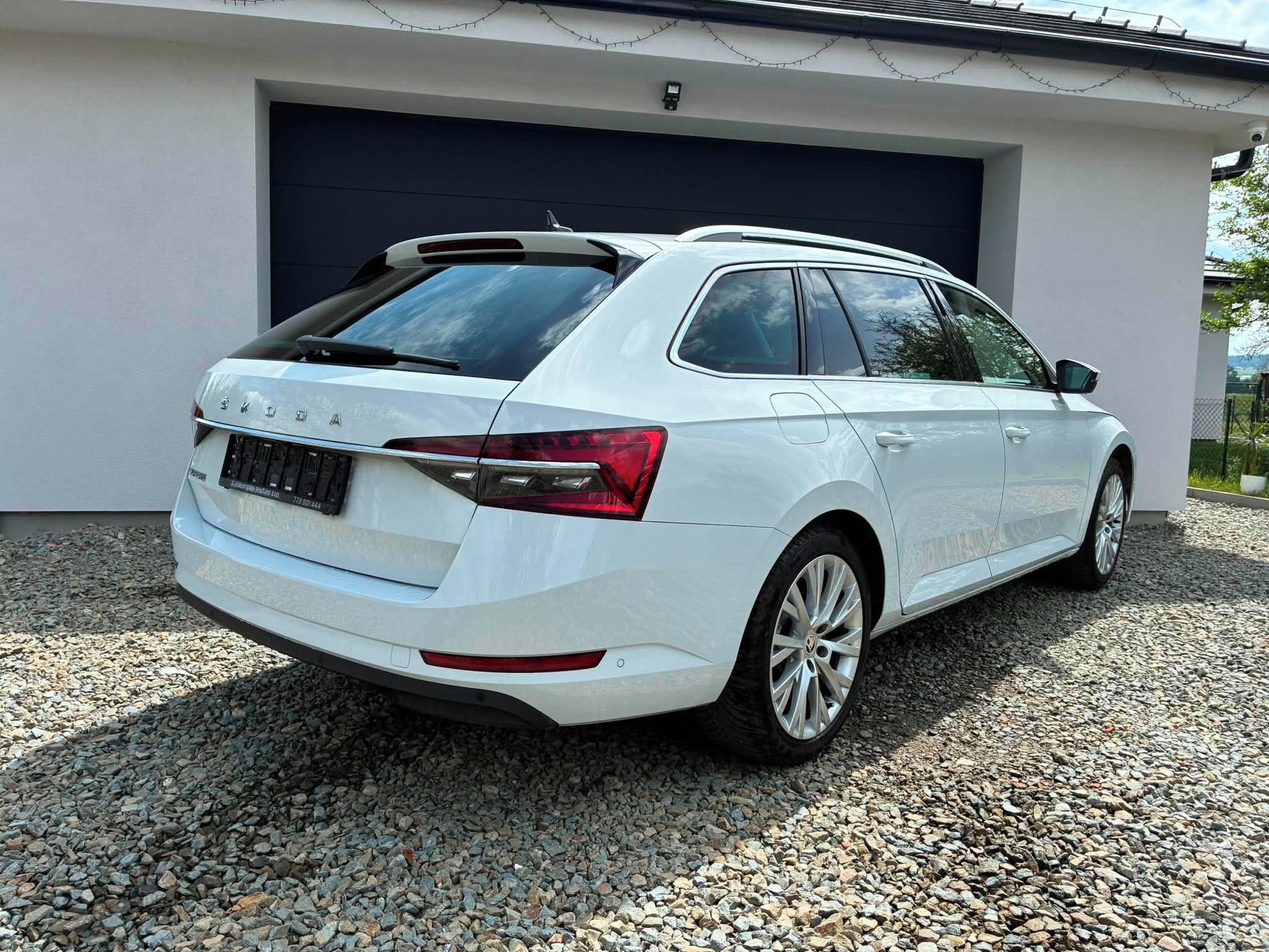 Škoda Superb, 1.5 TSI 110kw DSG Style - fotka 4