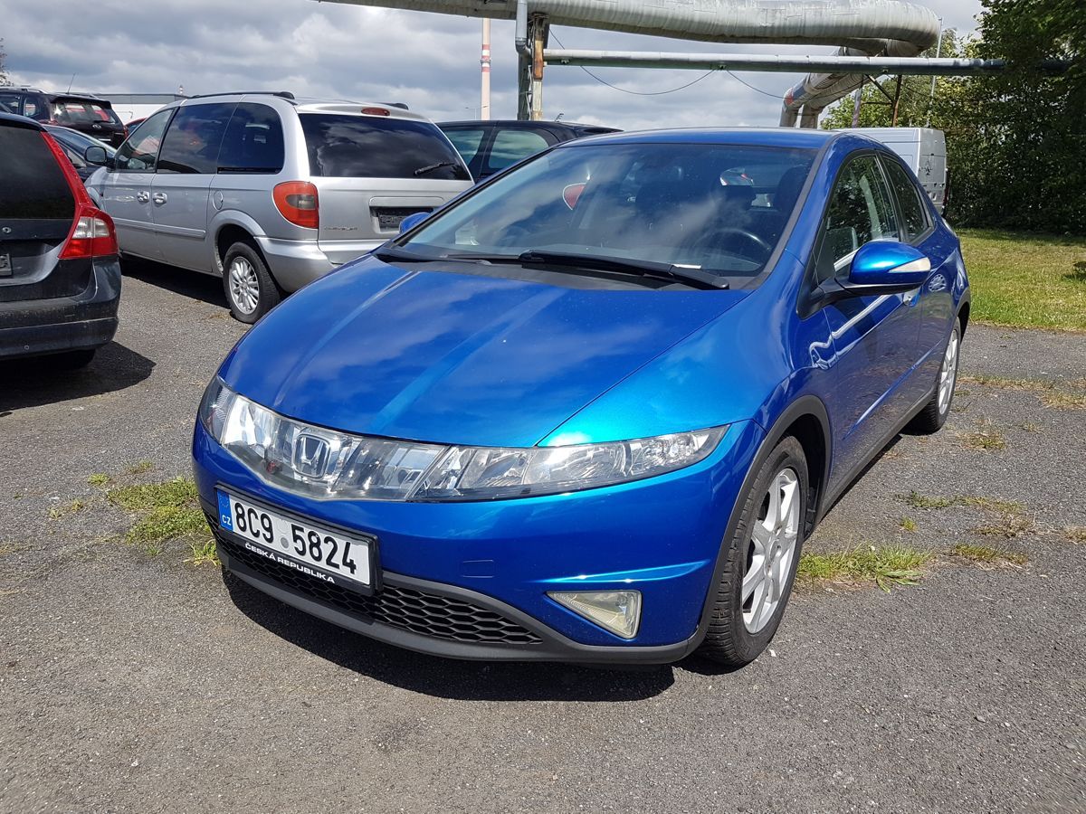 Honda Civic, 1.4i 61KW 6RYCHLOSTÍ - fotka 3
