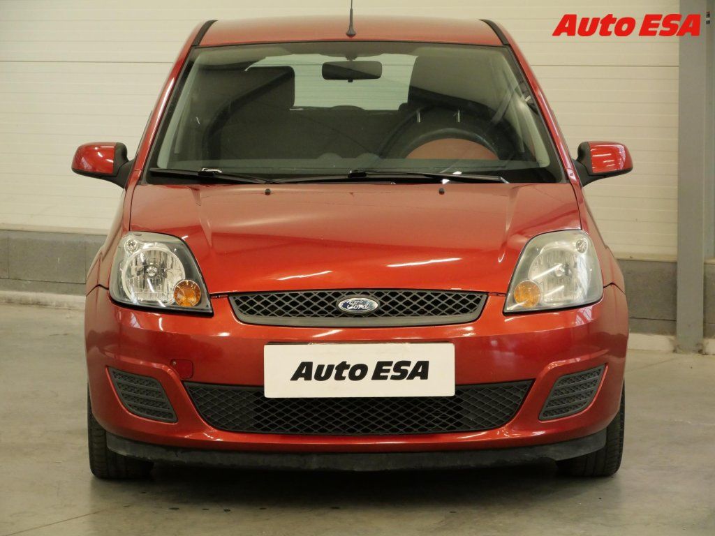 Ford Fiesta, 1.2i,ČR - fotka 2