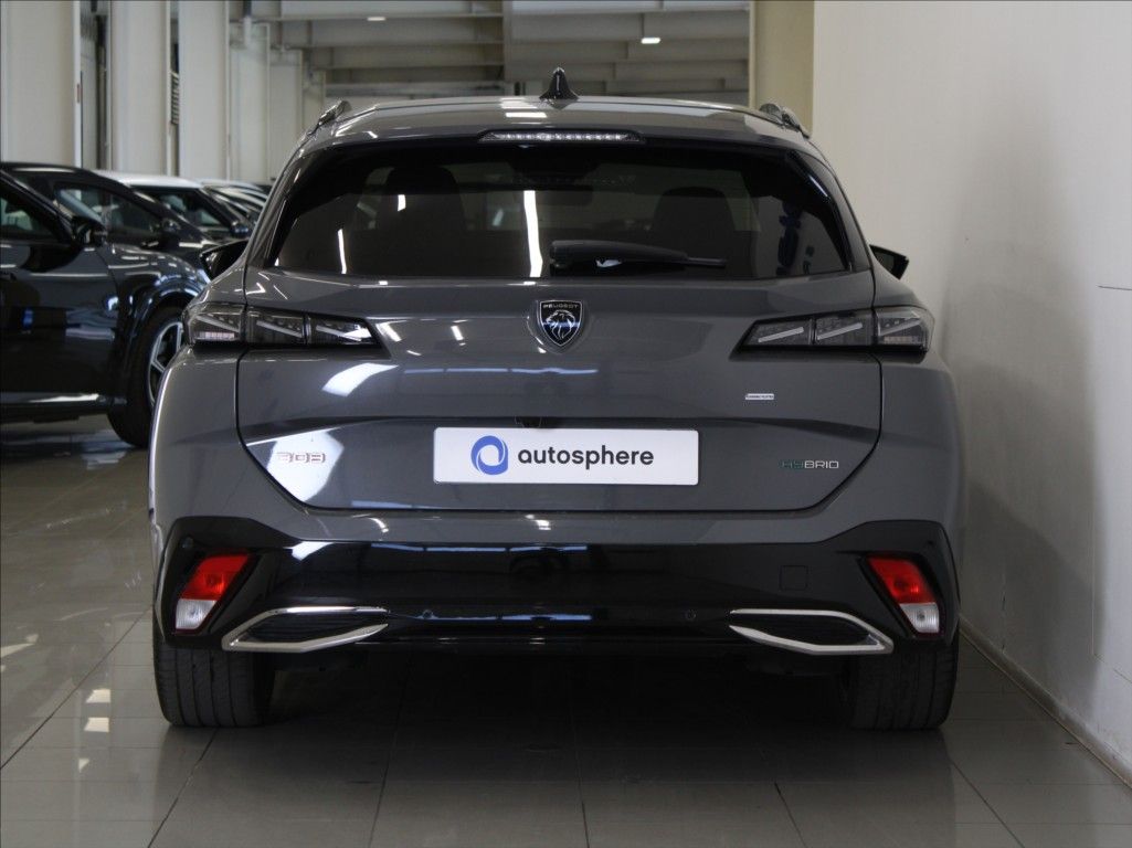 Peugeot 308, 1,6 PHEV 225k. GT Pano.Matrix - fotka 4