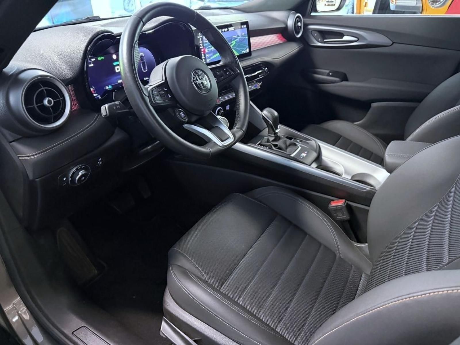 Alfa Romeo Tonale, 1.3 T Plug-in Hybrid 280k Q4 - fotka 6